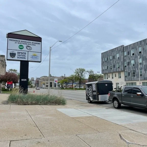 We deliver! For events, gatherings, classes, corporate outings...whatever, wherever, we got you! #itsnotdigiornoitsdelivery #wheelhouserentals @detroitk12  @detroit_pal  @giffelswebster @keepgrowingdetroit #wedeliver #bikedetroit