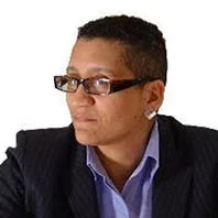 PHOTO - LINDA BELLOS.jpg