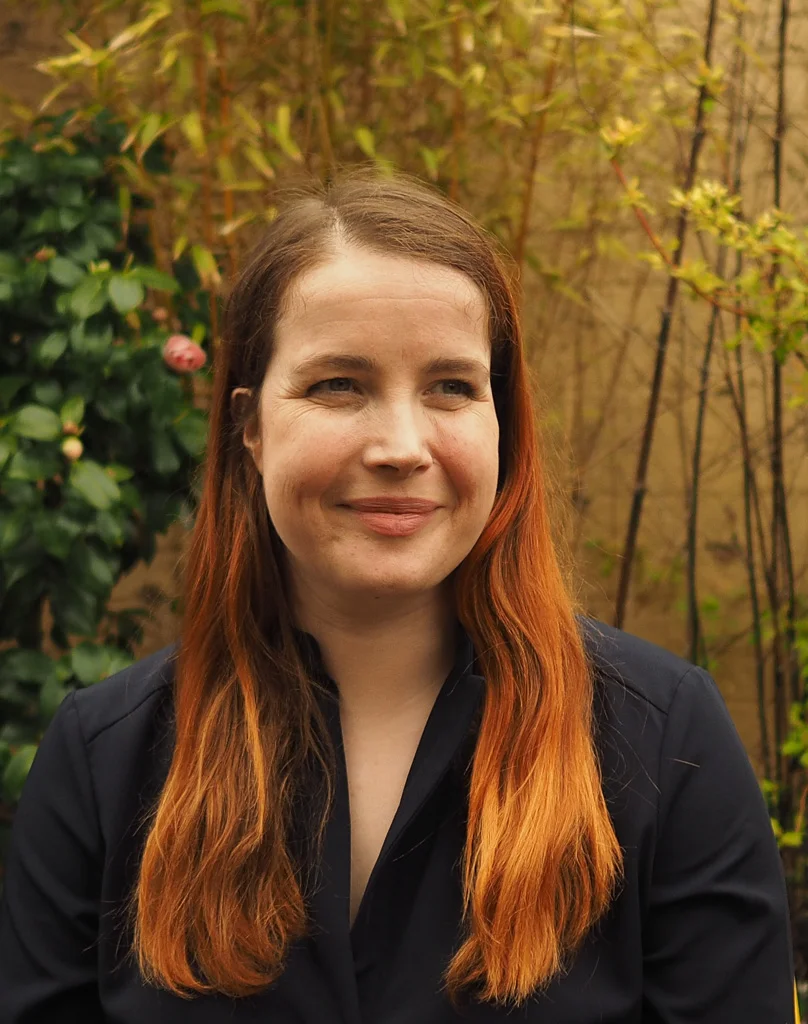 PHOTO - FIONA MACKENZIE.jpg