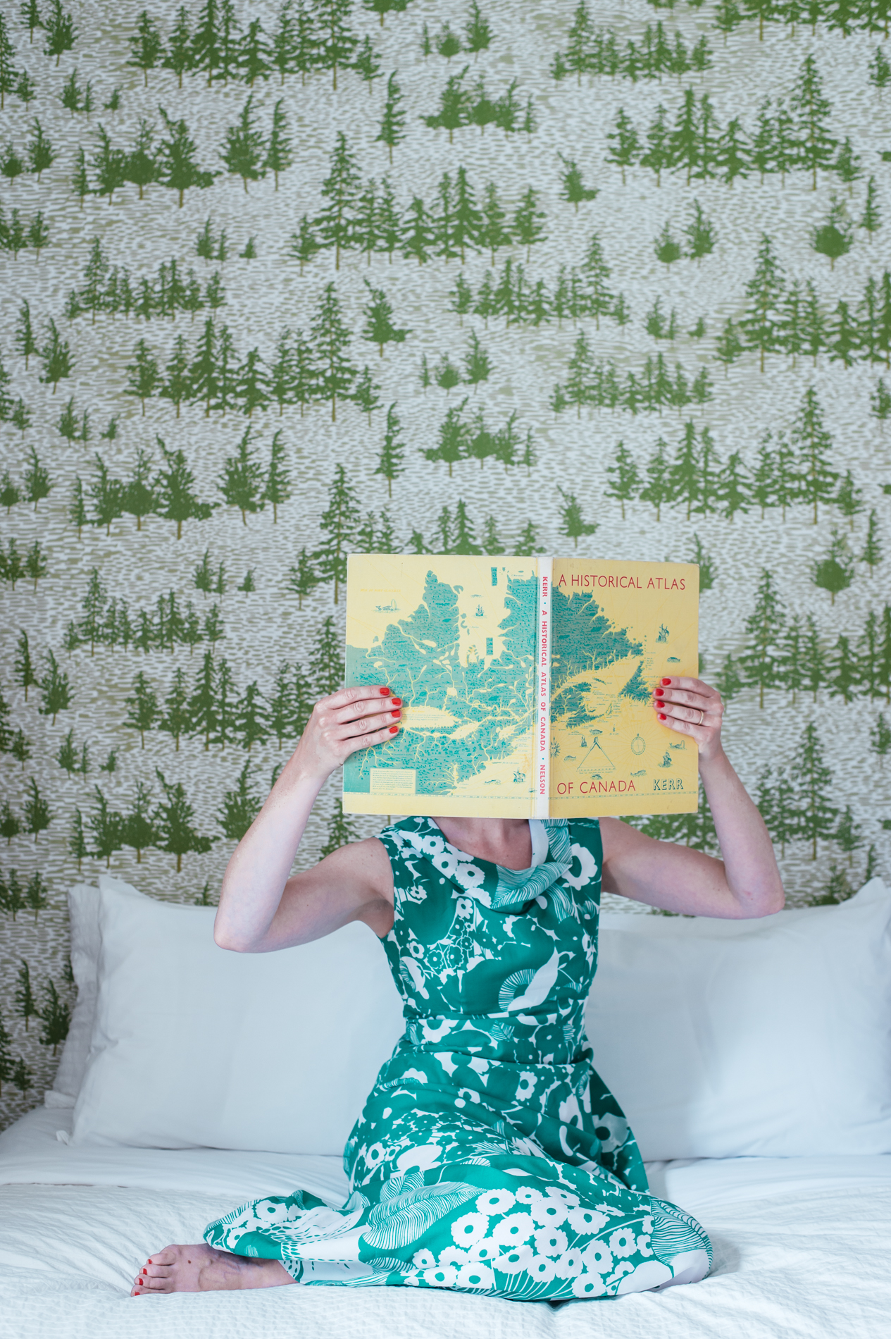 Kate Golding Chuckery Hill wallpaper // Modern wallcoverings and interior decor.