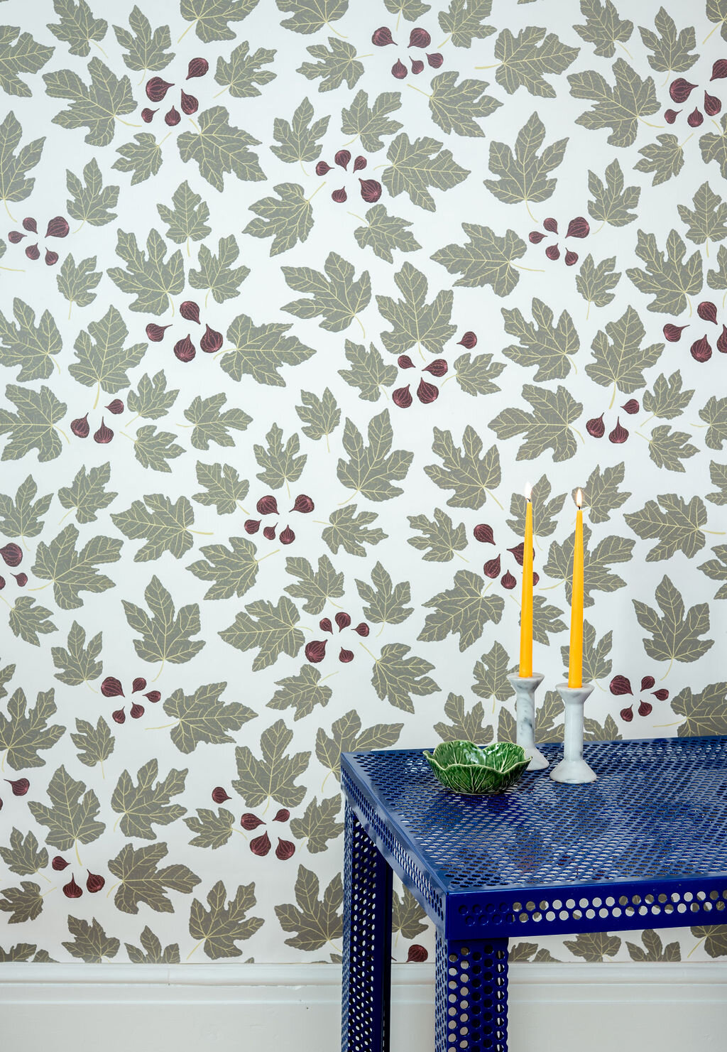 Kate Golding Figs wallpaper // Modern wallcoverings and interior decor.
