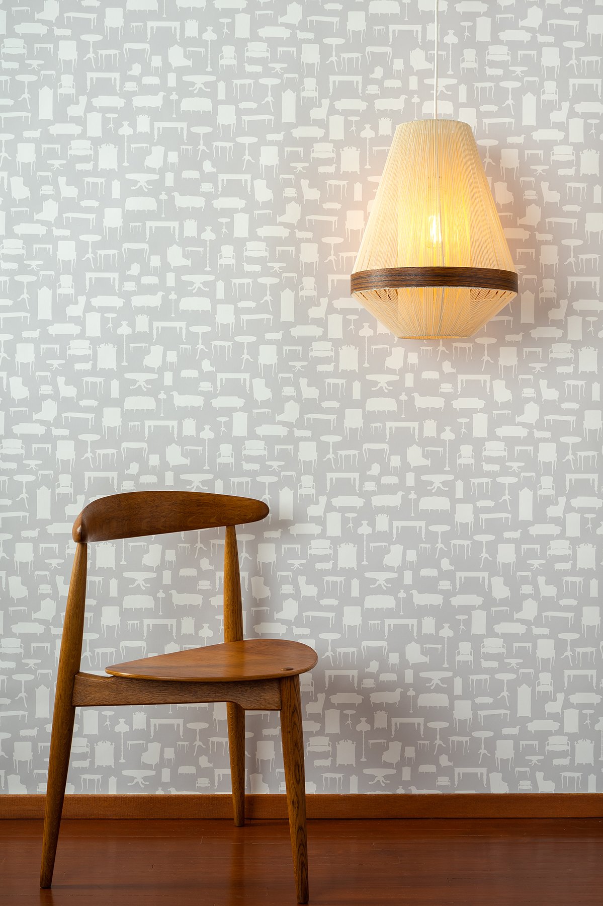 Kate Golding Antiques wallpaper // Modern wallcoverings and interior decor.