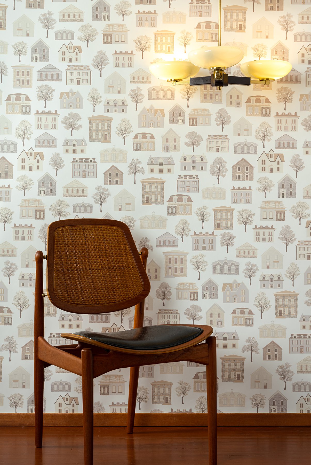 Kate Golding Historical Home wallpaper // Modern wallcoverings and interior decor.