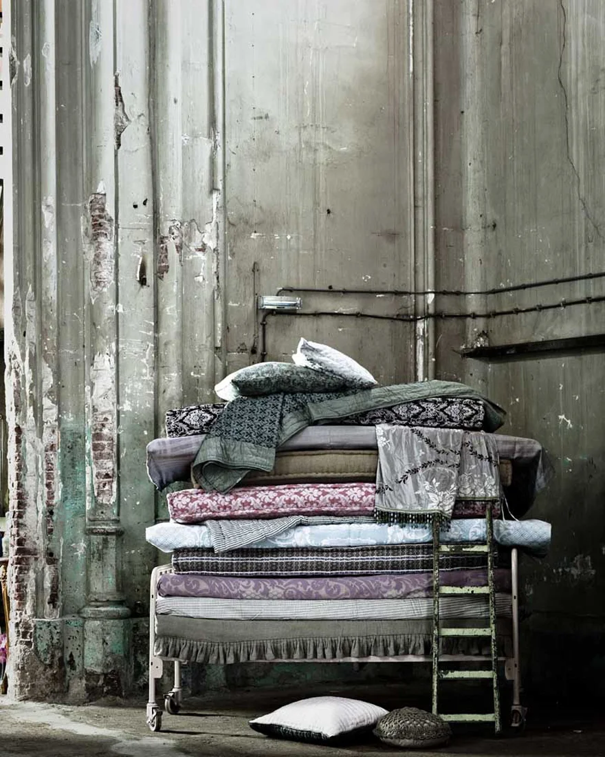 raw spaces©jeroenvanderspek:vtw styling Cleo scheulderman serie of 6 (1).jpg