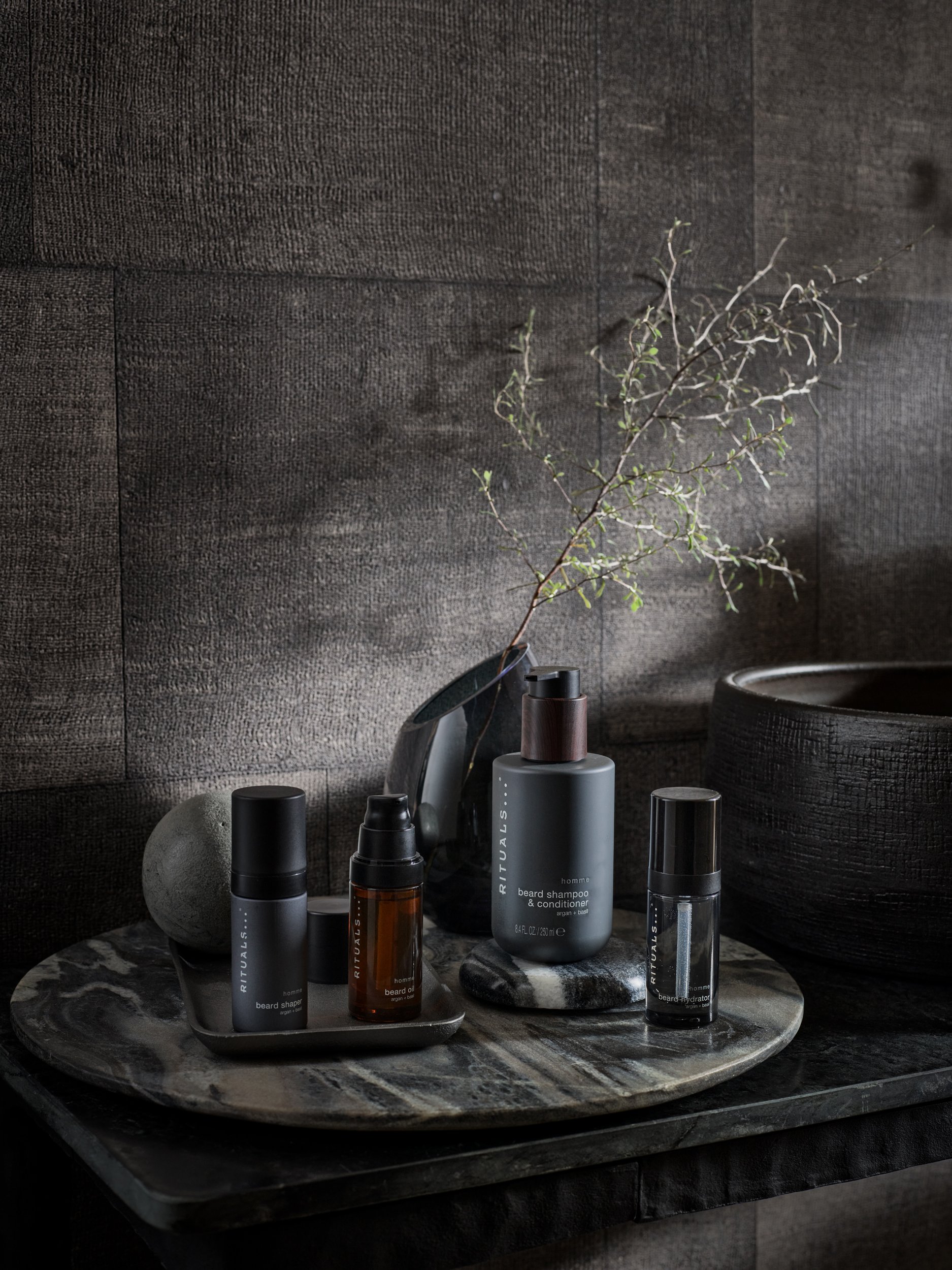 ©Stillstars_jeroenvanderspek.com product_Lifestyle_photography_CleoScheulderman _styling_Rituals cosmetics_Men_418.jpg