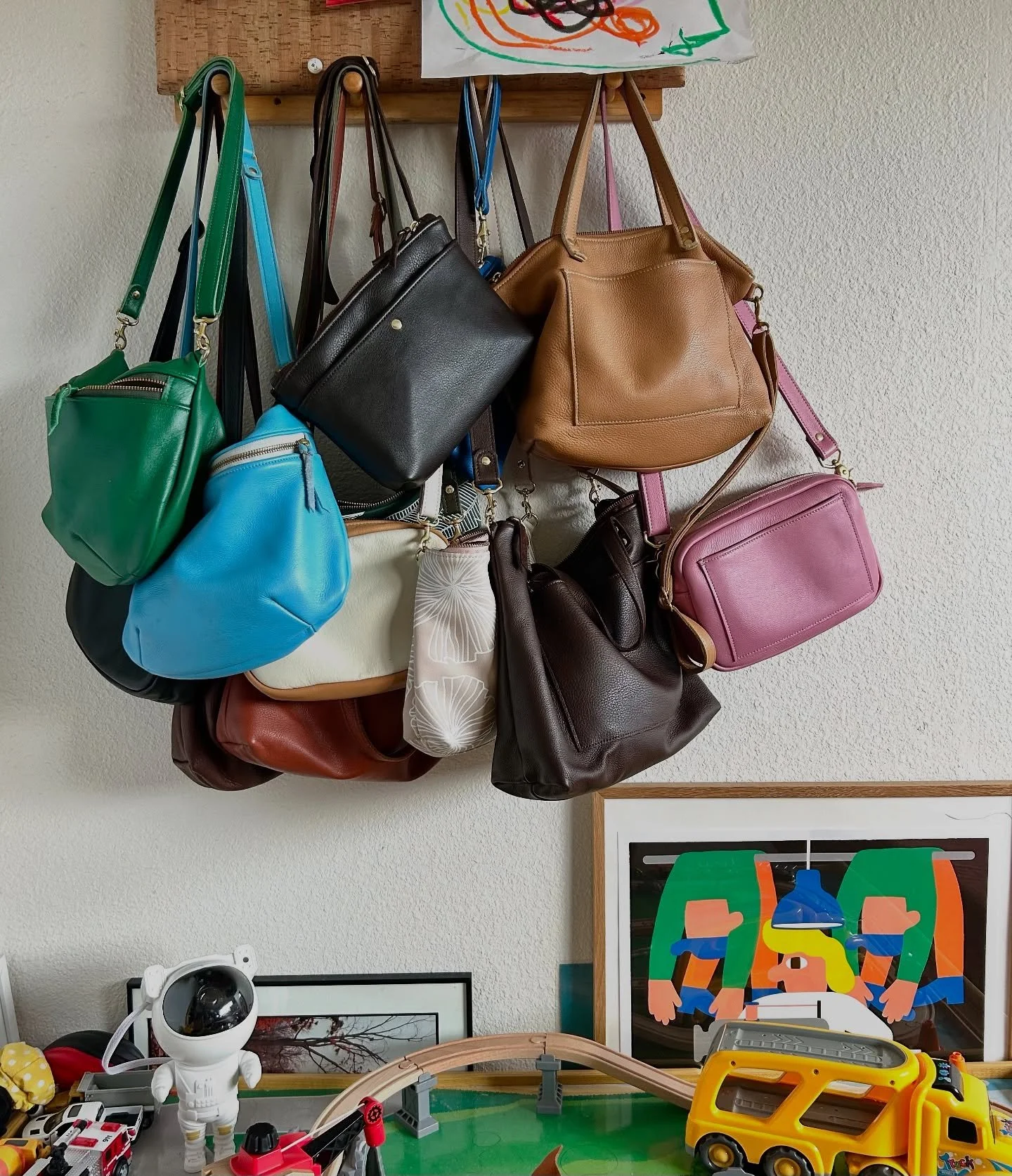 What&rsquo;s hanging on my wall? My current rotation: Day Bags large and midi (my travel companions), Mama Dumplings (my daily), Camera Bags (my fancy bags), XL Waist Bag (my event cash bag), and Hobos midi and mini (my everything bag). Missing my Bo