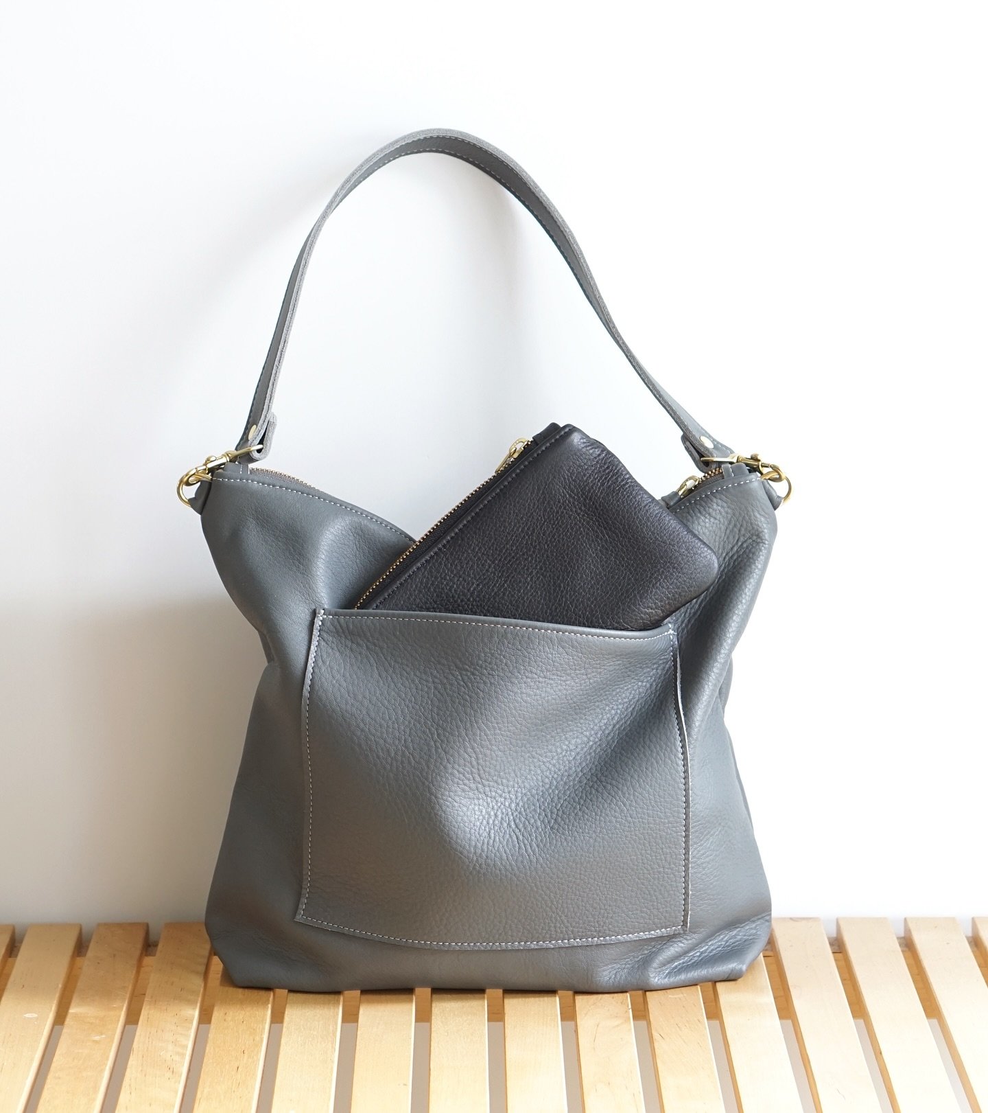 I&rsquo;ll be dropping a special bundle, at a special price, every week, for the month of November! These bundles make the perfect gifts as the holidays approach! This week&rsquo;s bundle:

Market Hobo + Mini Pouch 

You can choose your leather color