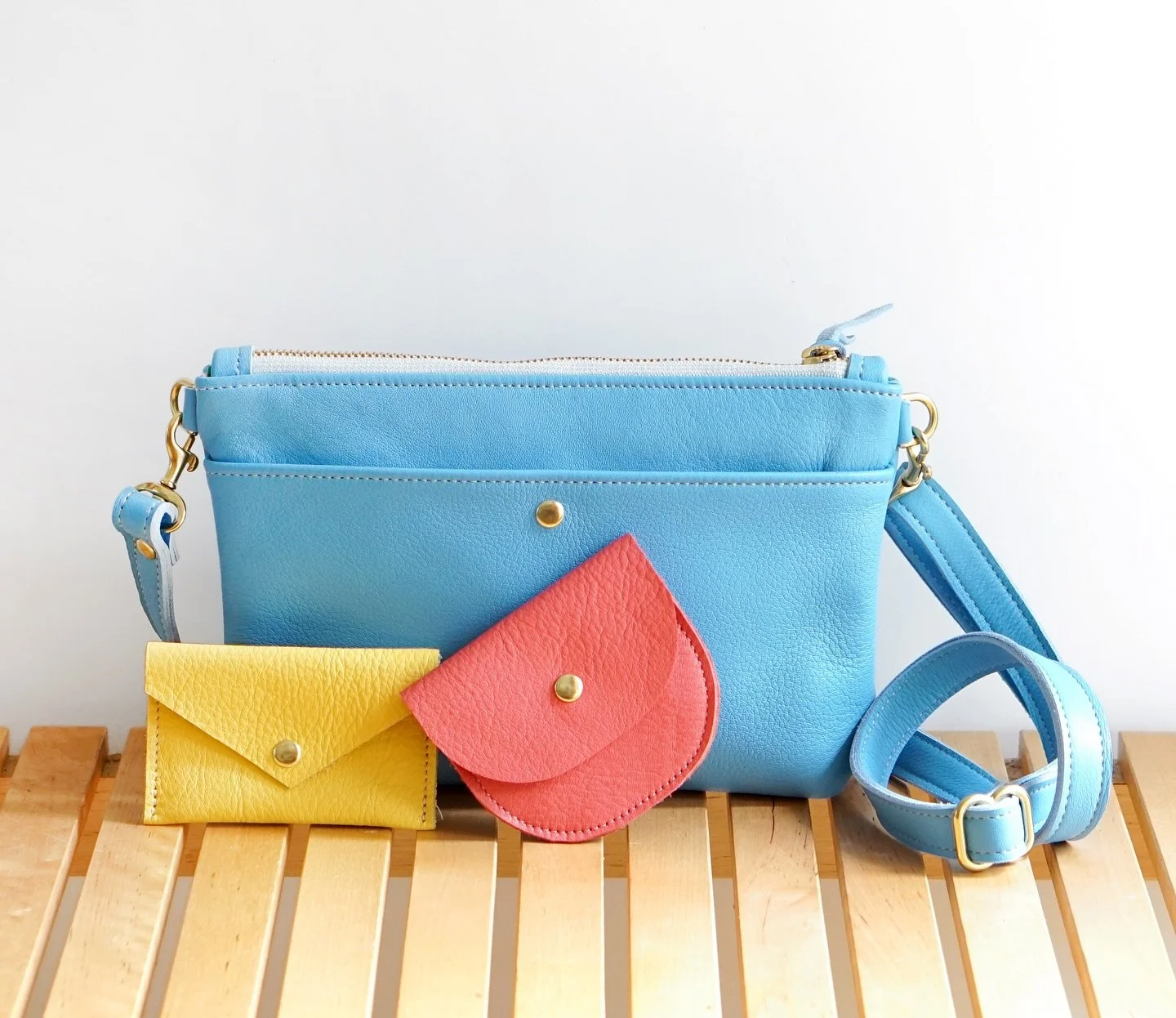 BUNDLE THREE 

Petite Crossbody + Snap Pocket + Card Case 

Choose your leather colors! Petite Crossbody is lined with standard denim stripes. Price: $175 (regularly $234)

DM or email to order. Special price ends on Sunday 😊