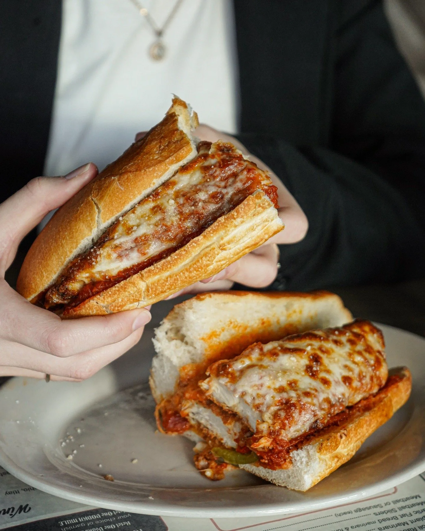 🥖🔥GRINDERS KEEPERS 🥖🔥
Tag the person you&rsquo;d split this with ❤️