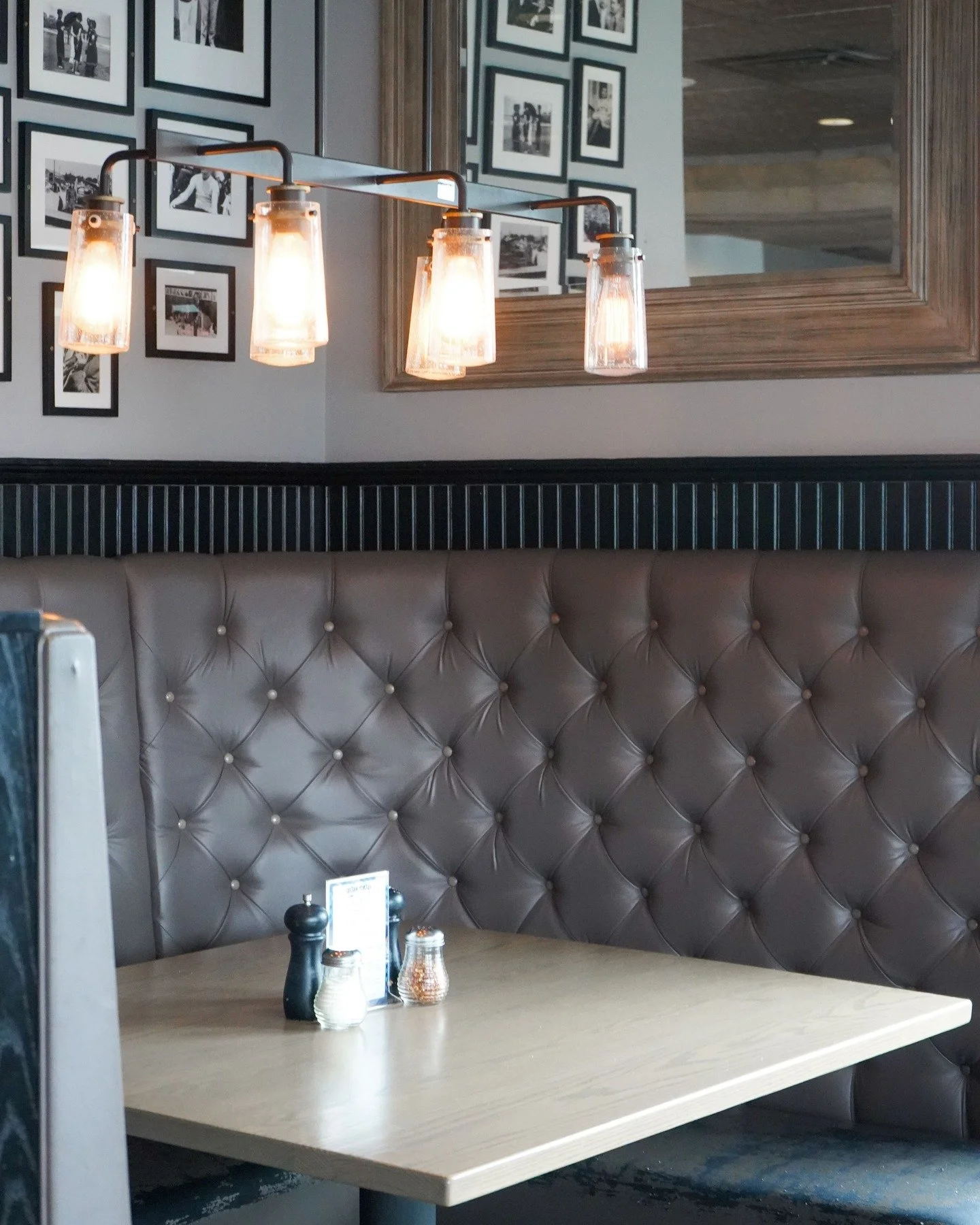 Have a seat. Stay awhile 🍷✨