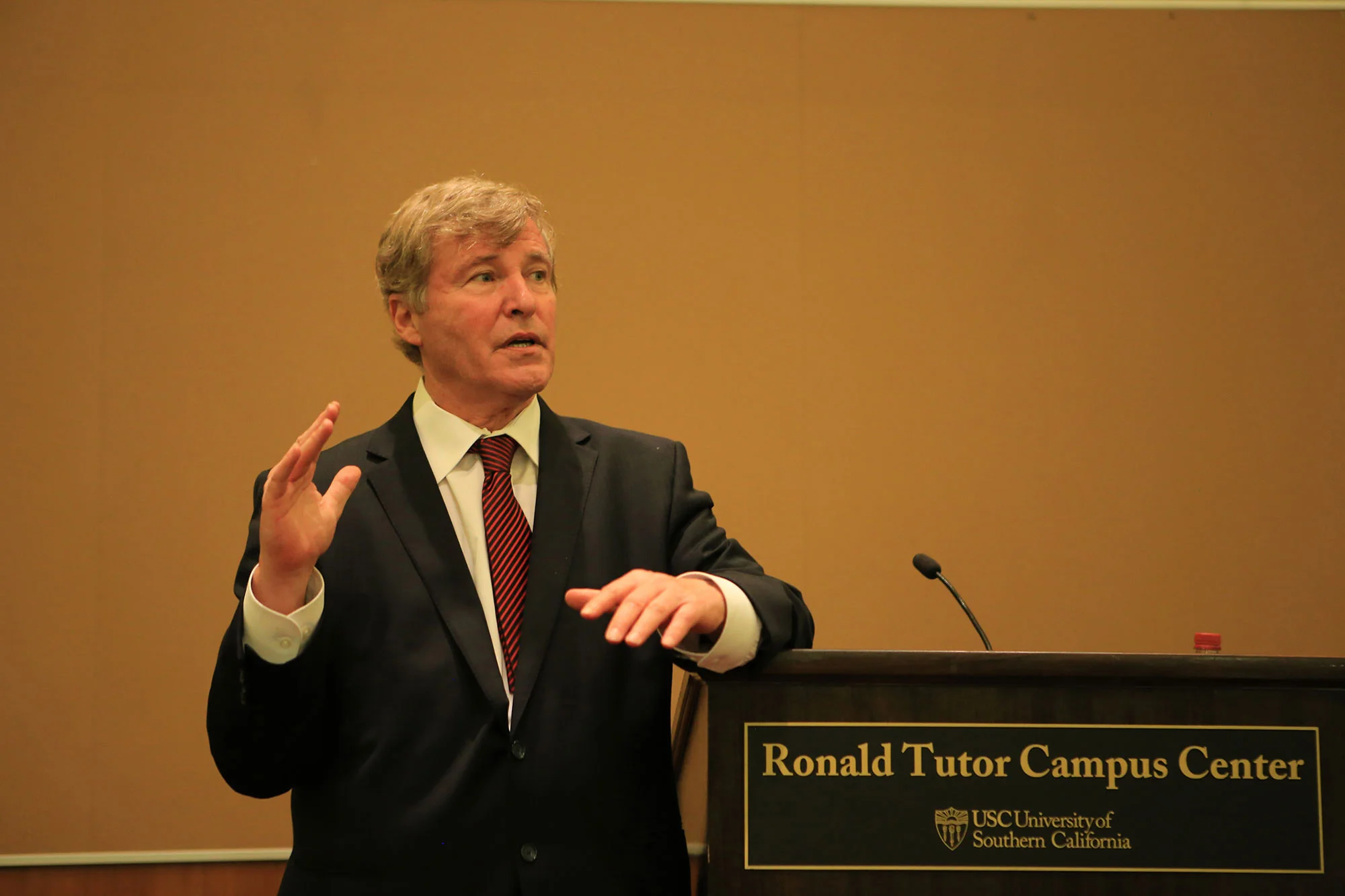 Leigh-Steinberg_Kenneth-Rodriguez-Clisham.jpg