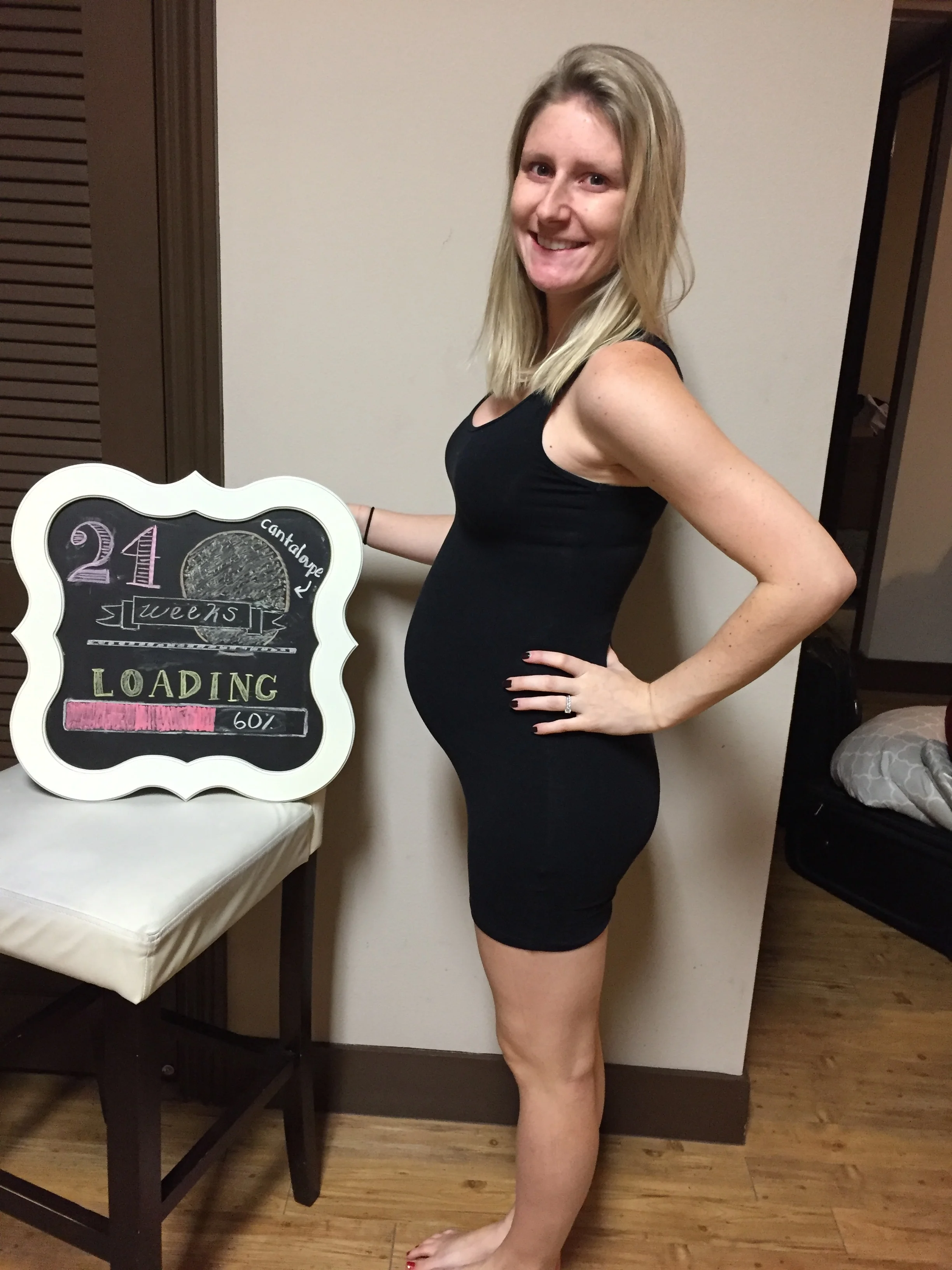 Week 24 // Belly Pics