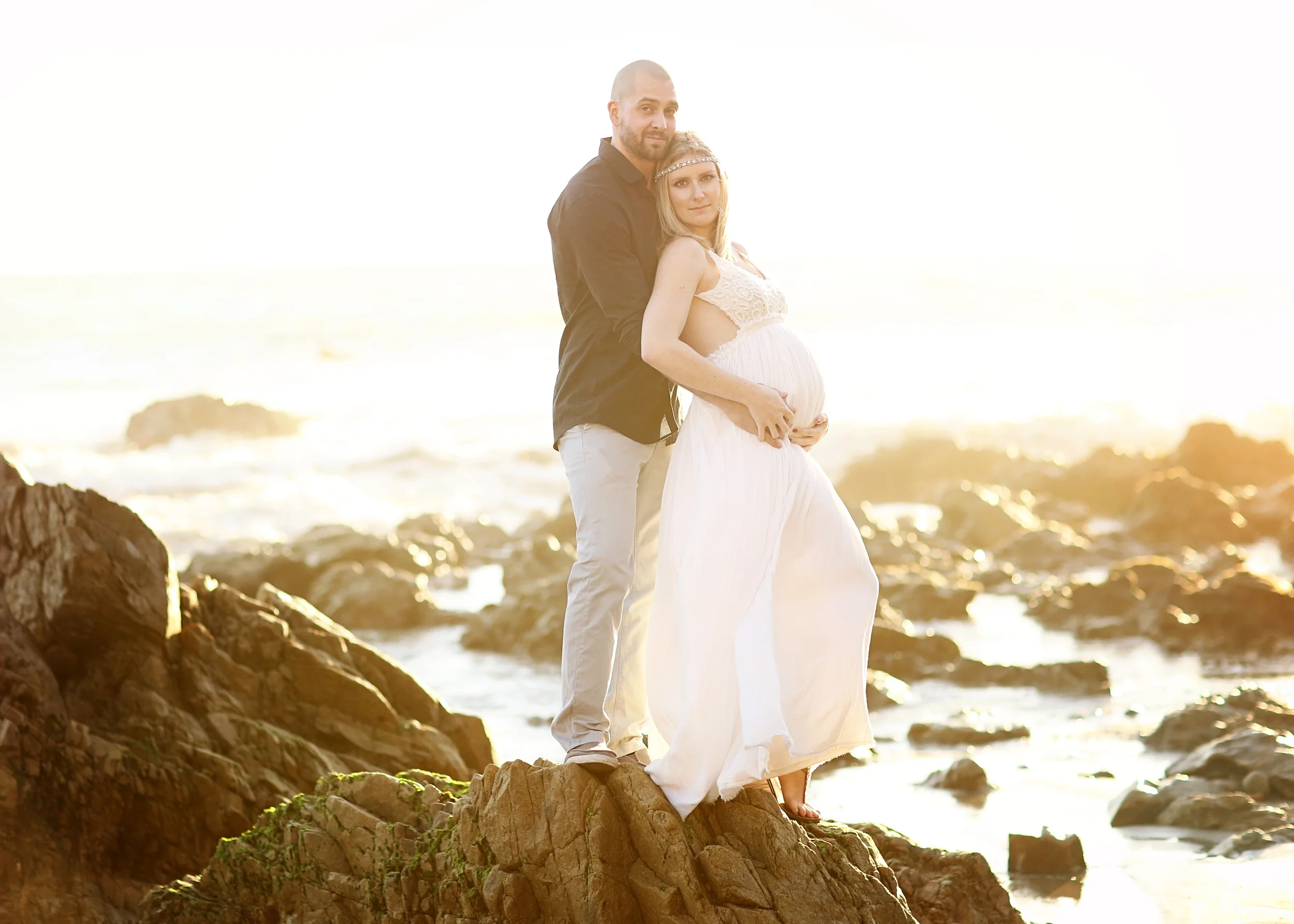 El Matador Beach Maternity Photos in Malibu, California -- Bleudog Fotography