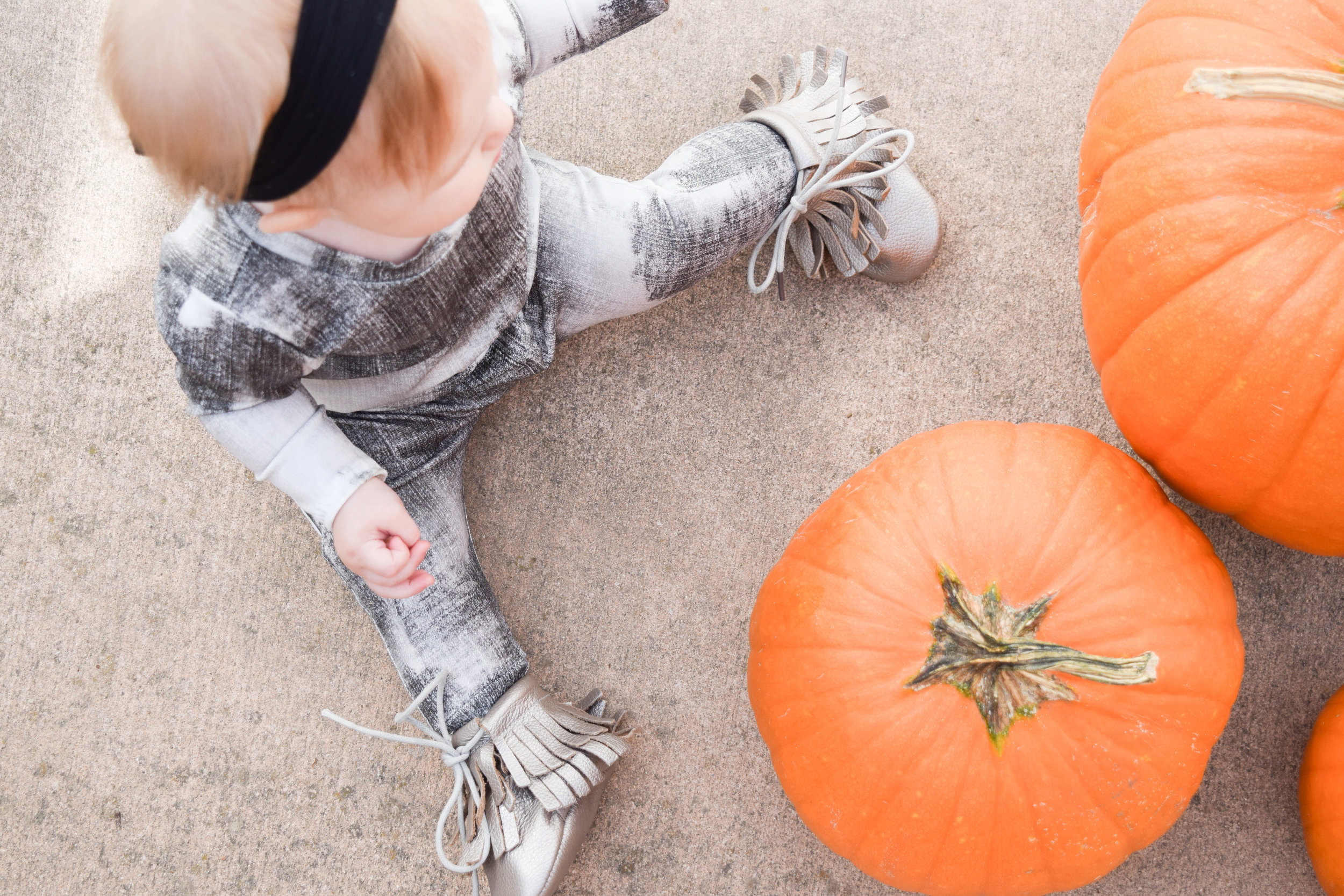 FALL BABY FASHION | Unisex Baby Romper