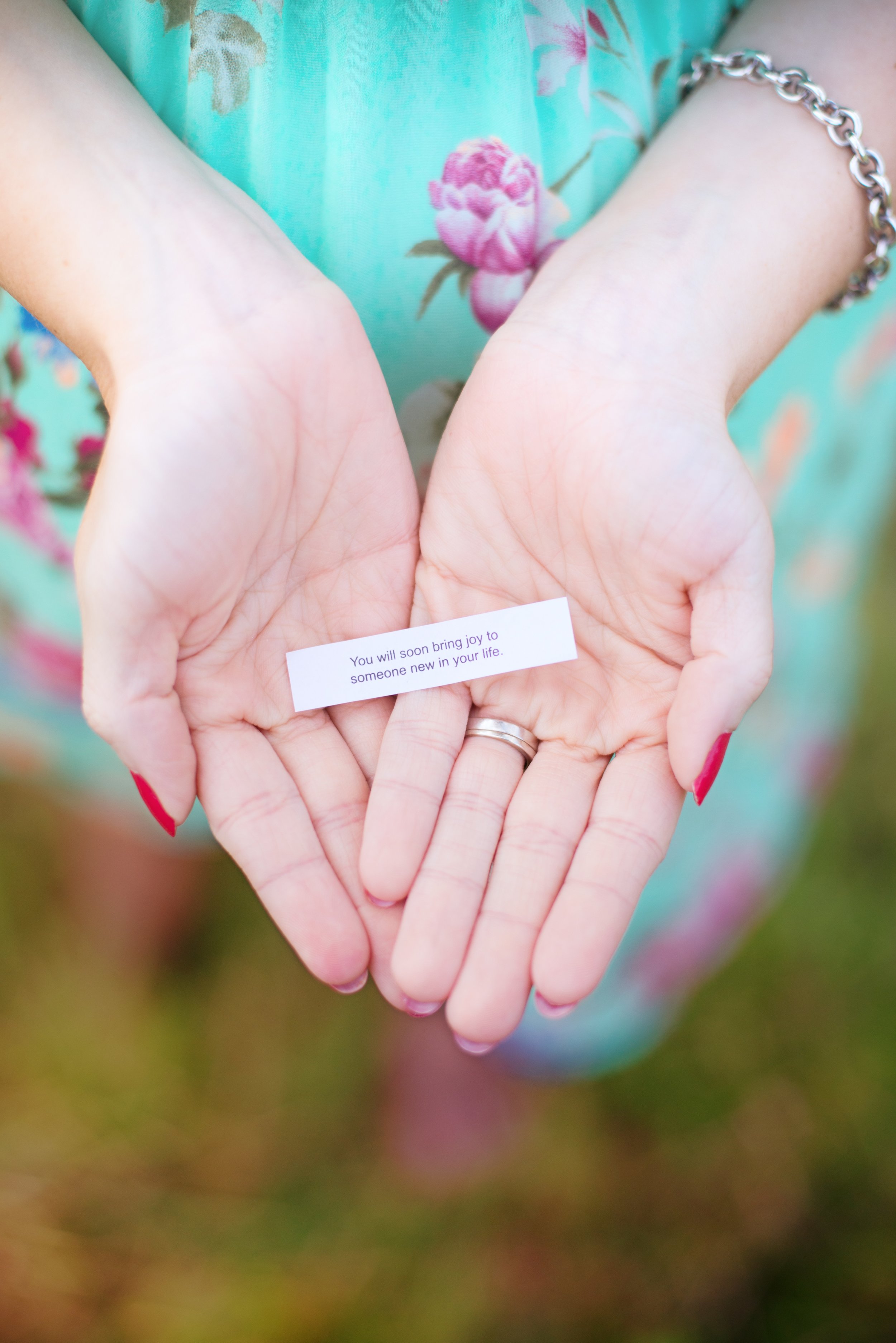 MATERNITY + NEWBORN PHOTOS | Oh The Places You'll Go! -- Hot Air Balloon Themed Maternity + Newborn Session