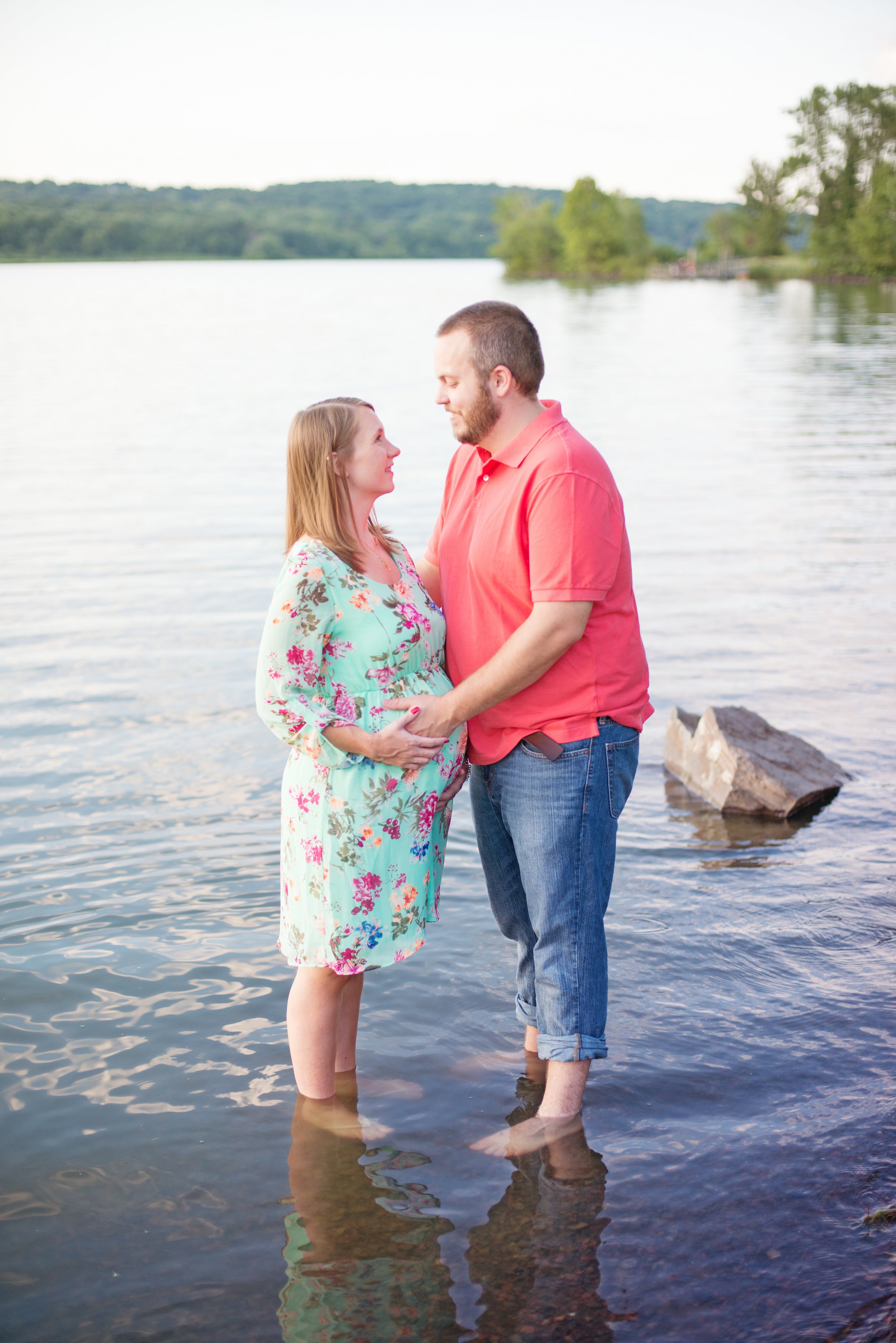 MATERNITY + NEWBORN PHOTOS | Oh The Places You'll Go! -- Hot Air Balloon Themed Maternity + Newborn Session