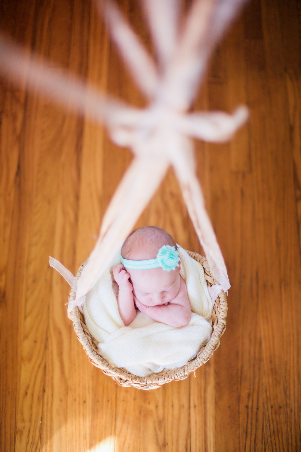 MATERNITY + NEWBORN PHOTOS | Oh The Places You'll Go! -- Hot Air Balloon Themed Maternity + Newborn Session