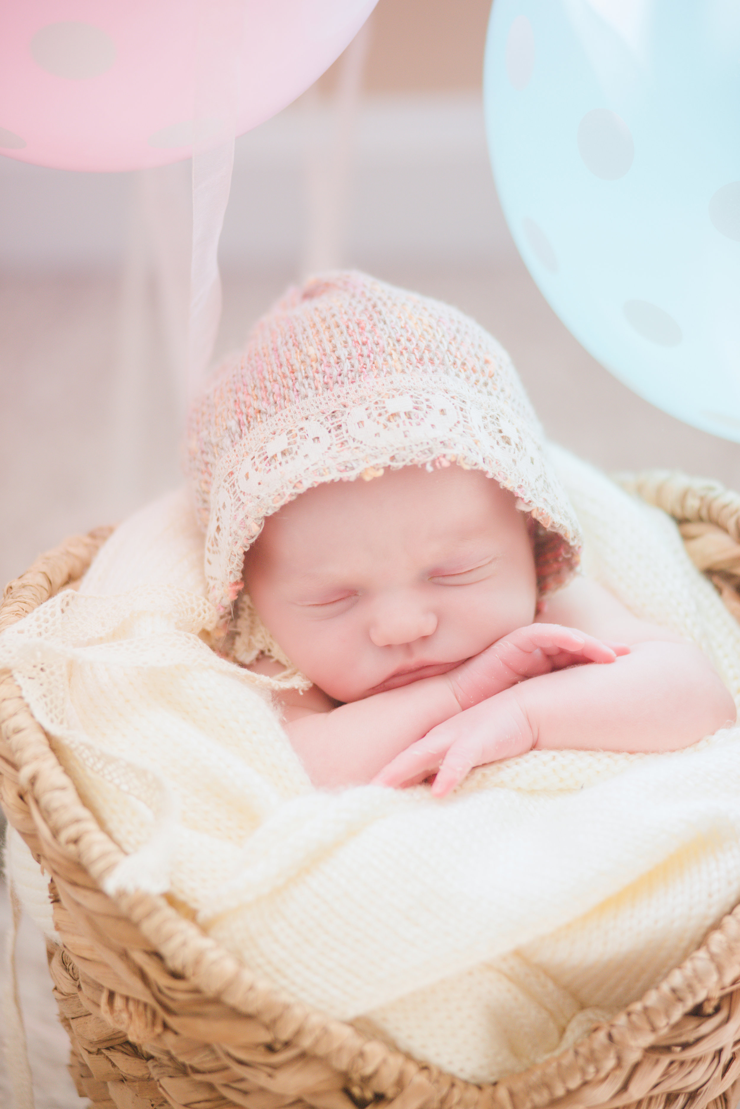 MATERNITY + NEWBORN PHOTOS | Oh The Places You'll Go! -- Hot Air Balloon Themed Maternity + Newborn Session