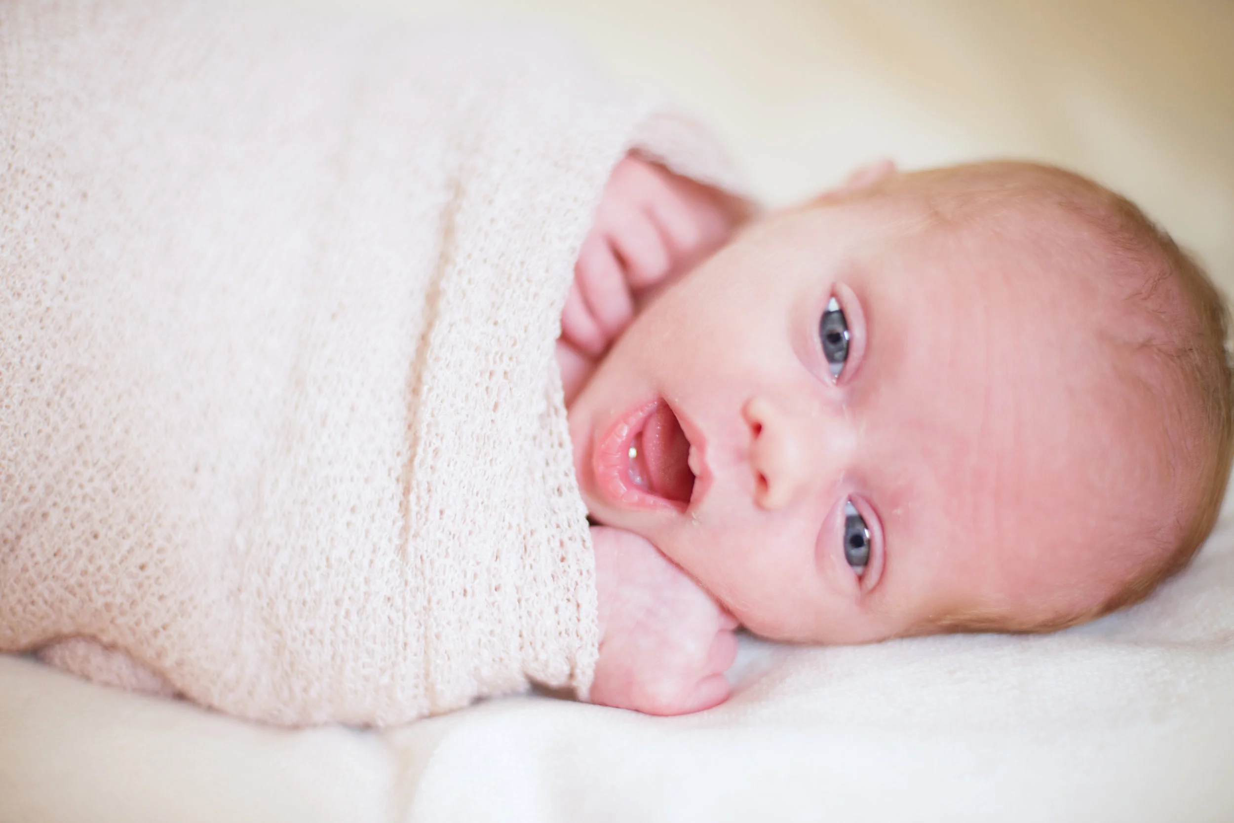 MATERNITY + NEWBORN PHOTOS | A Dreamy Boho Pink + Grey Maternity and Newborn Photos