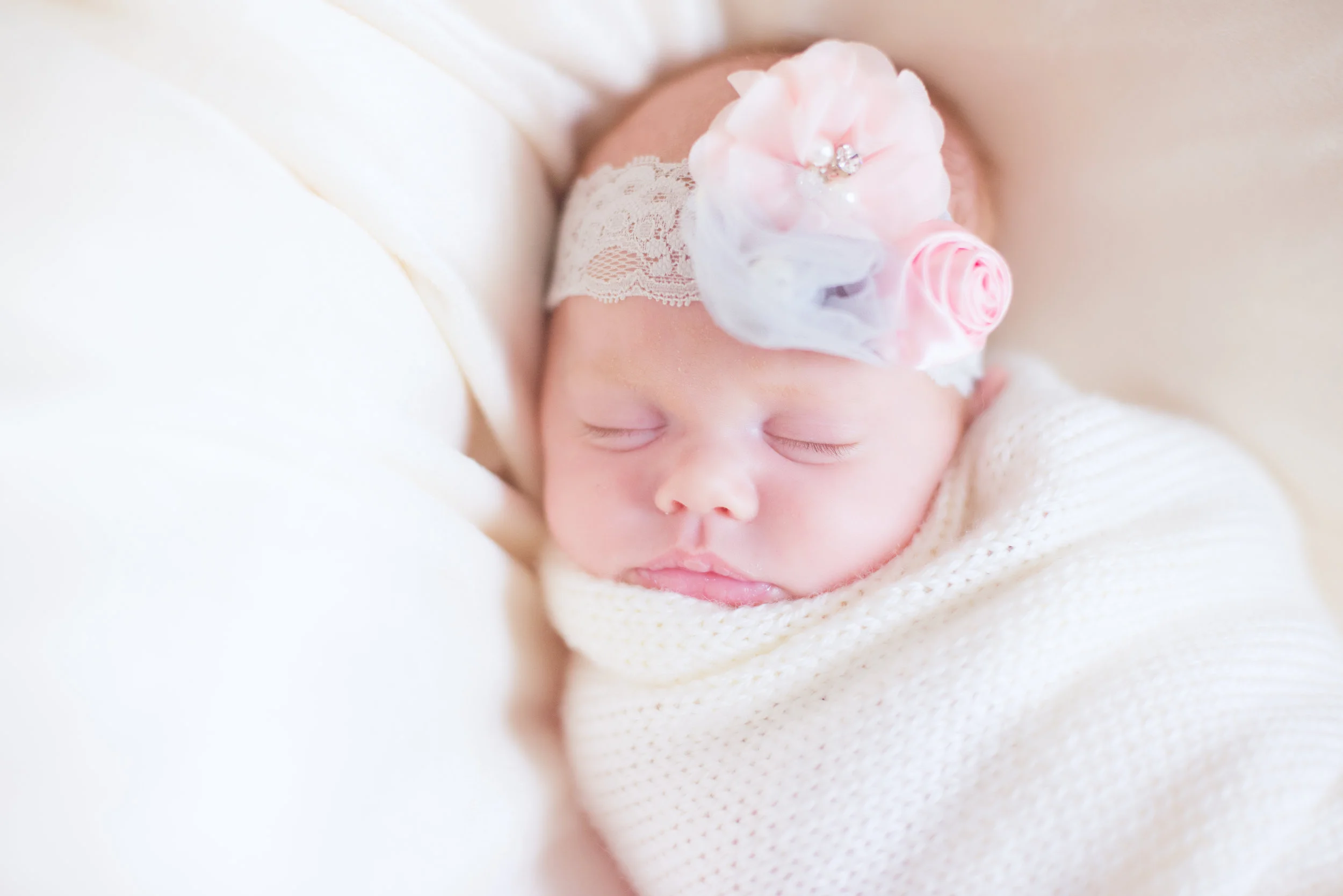 MATERNITY + NEWBORN PHOTOS | A Dreamy Boho Pink + Grey Maternity and Newborn Photos