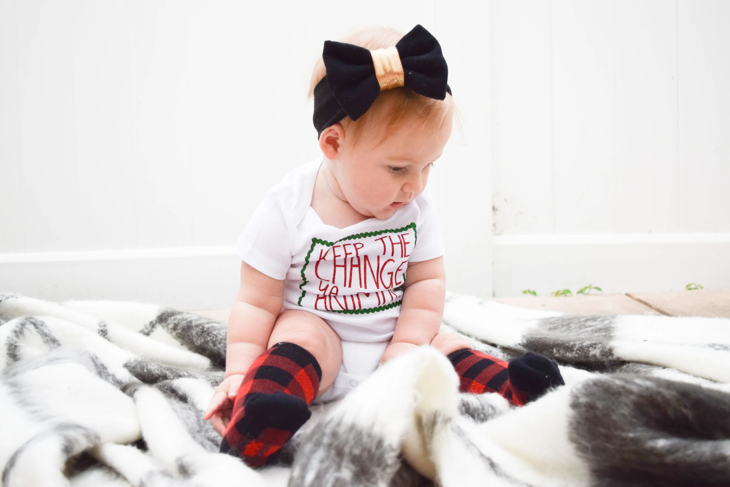 KIDS FASHION | Baby Holiday Onesie -- "Keep the change ya filthy animal" - red plaid holiday socks