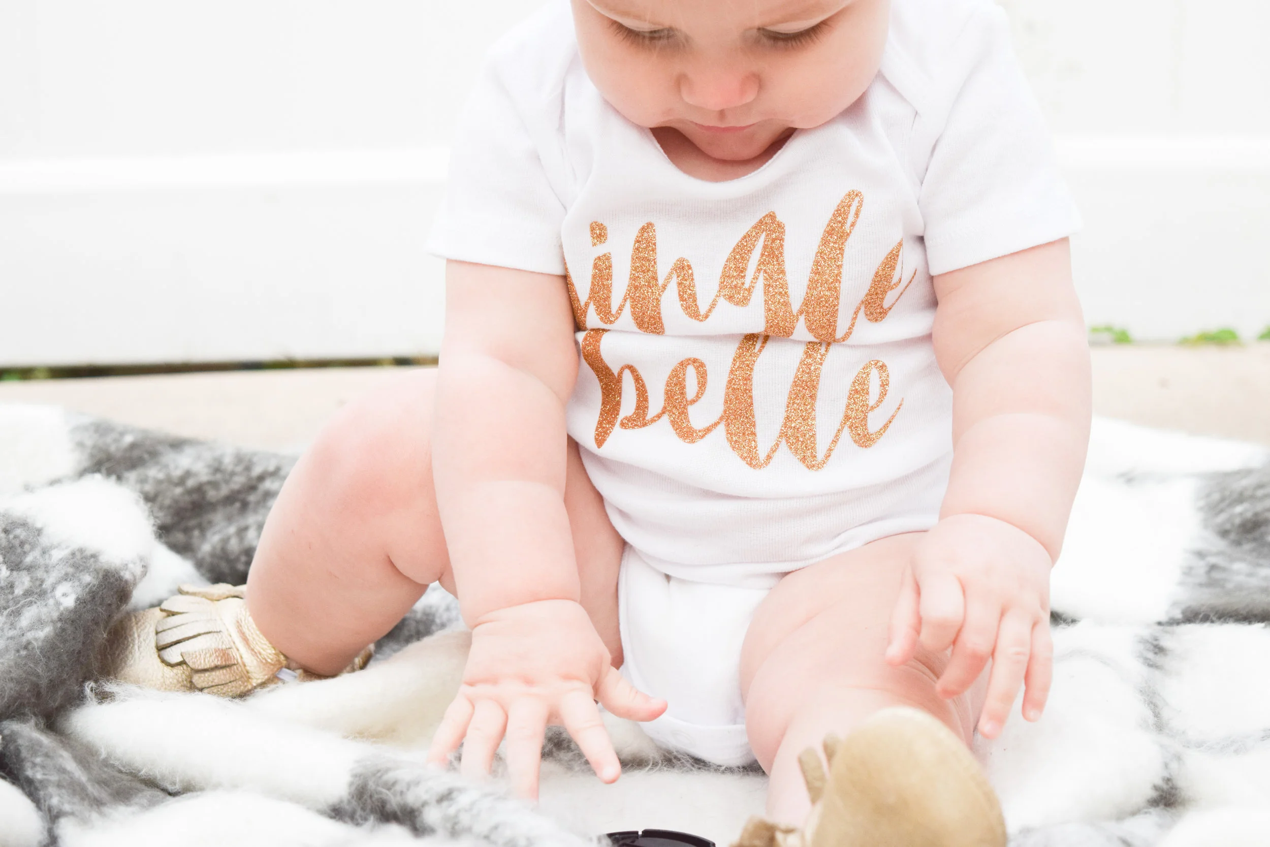 KIDS FASHION | Baby Holiday Onesie -- Jingle Belle