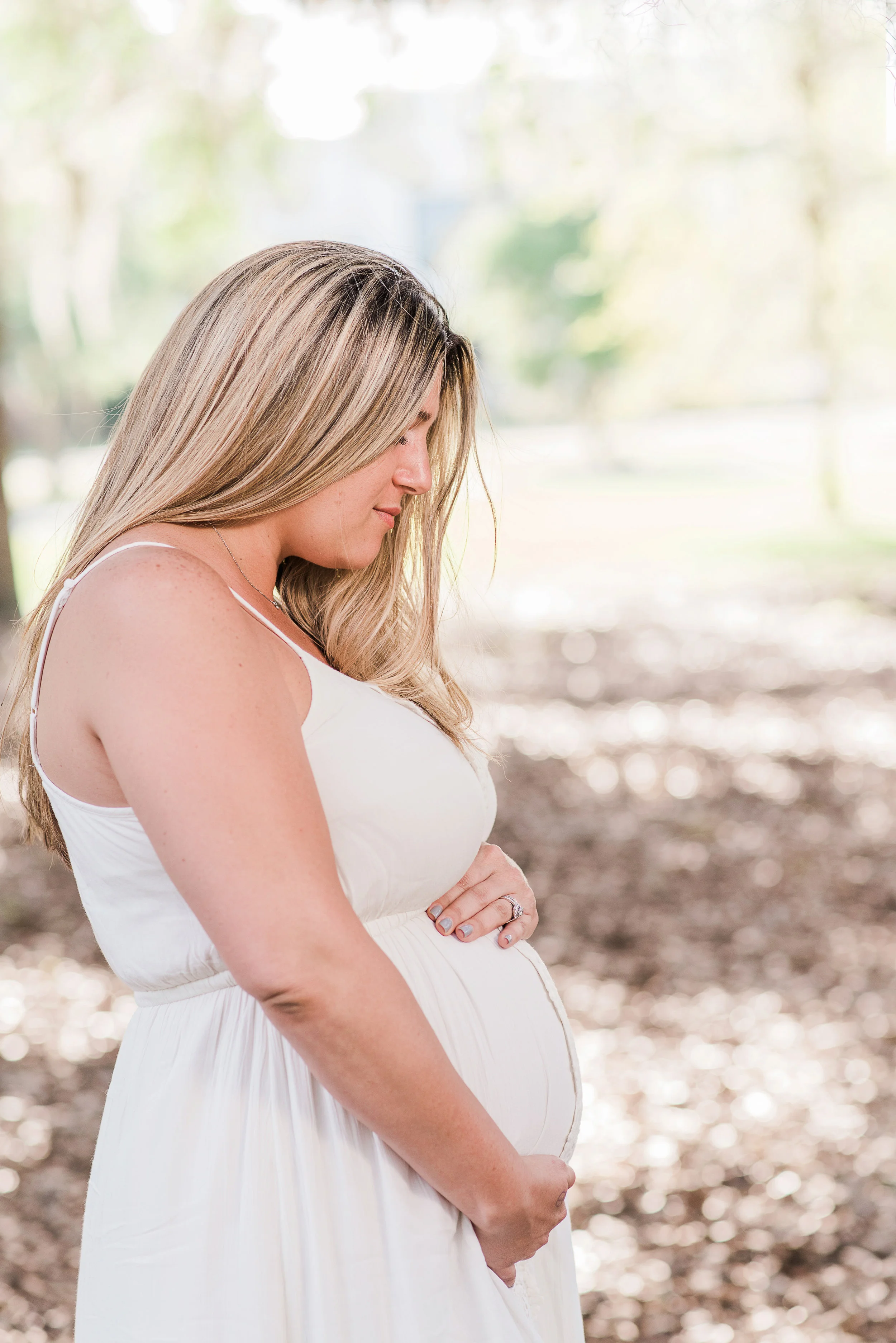 Fun + Playful MATERNITY PHOTOS | A Riverside Park Florida Maternity Session
