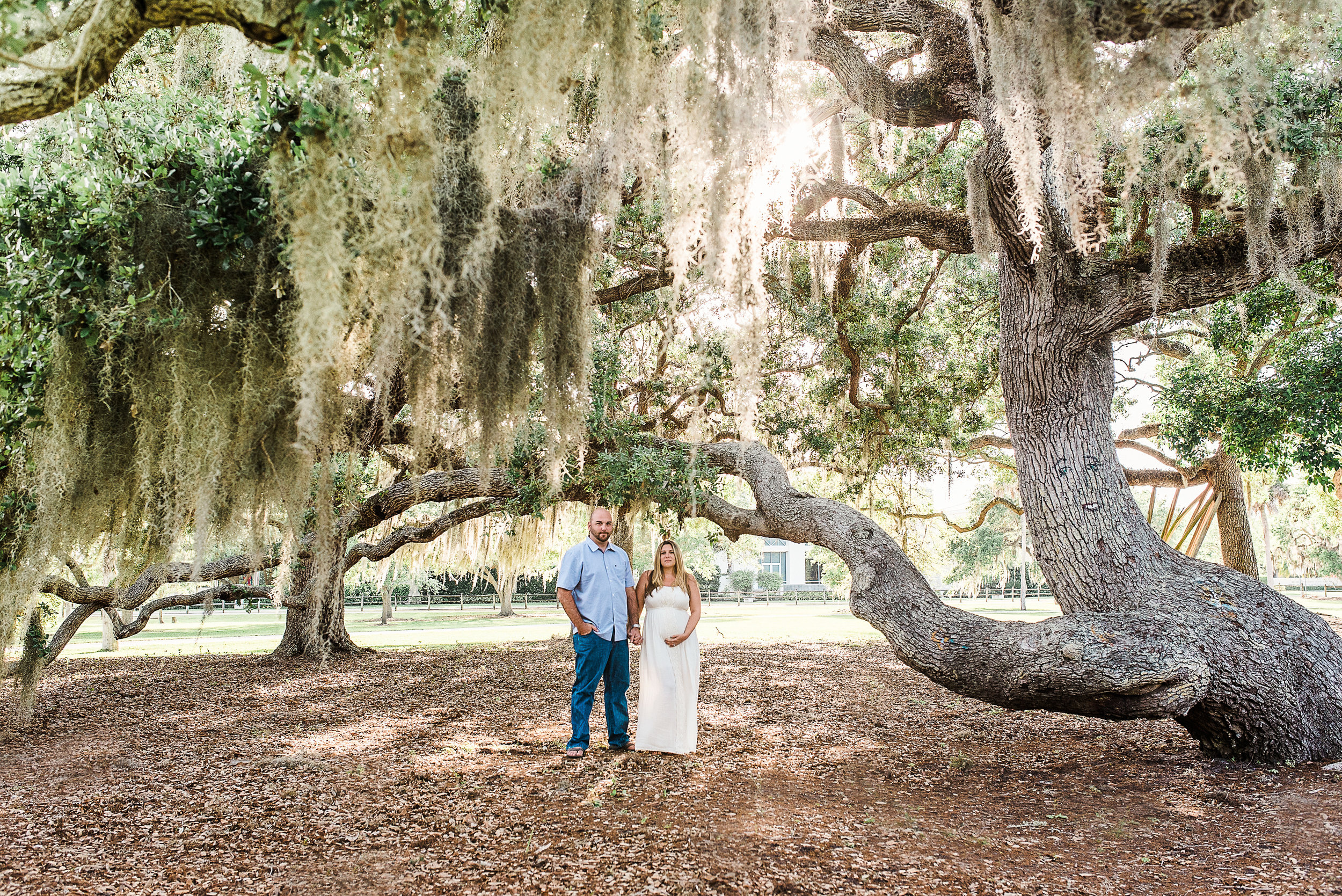 Fun + Playful MATERNITY PHOTOS | A Riverside Park Florida Maternity Session