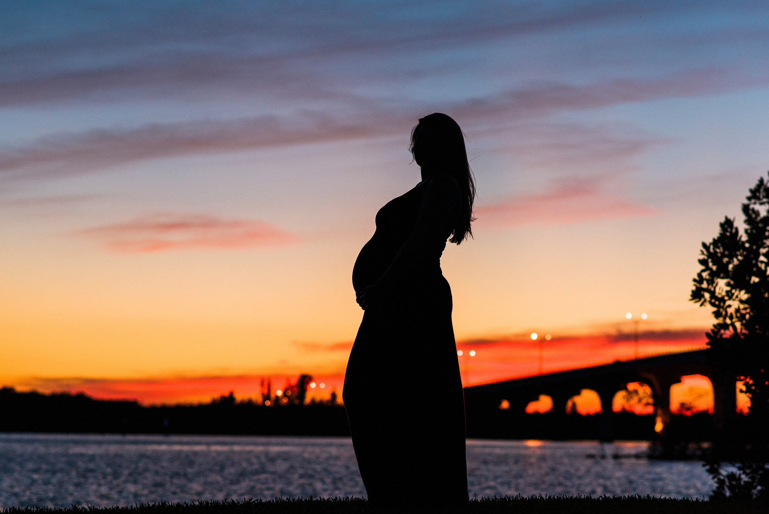 Fun + Playful MATERNITY PHOTOS | A Riverside Park Florida Maternity Session