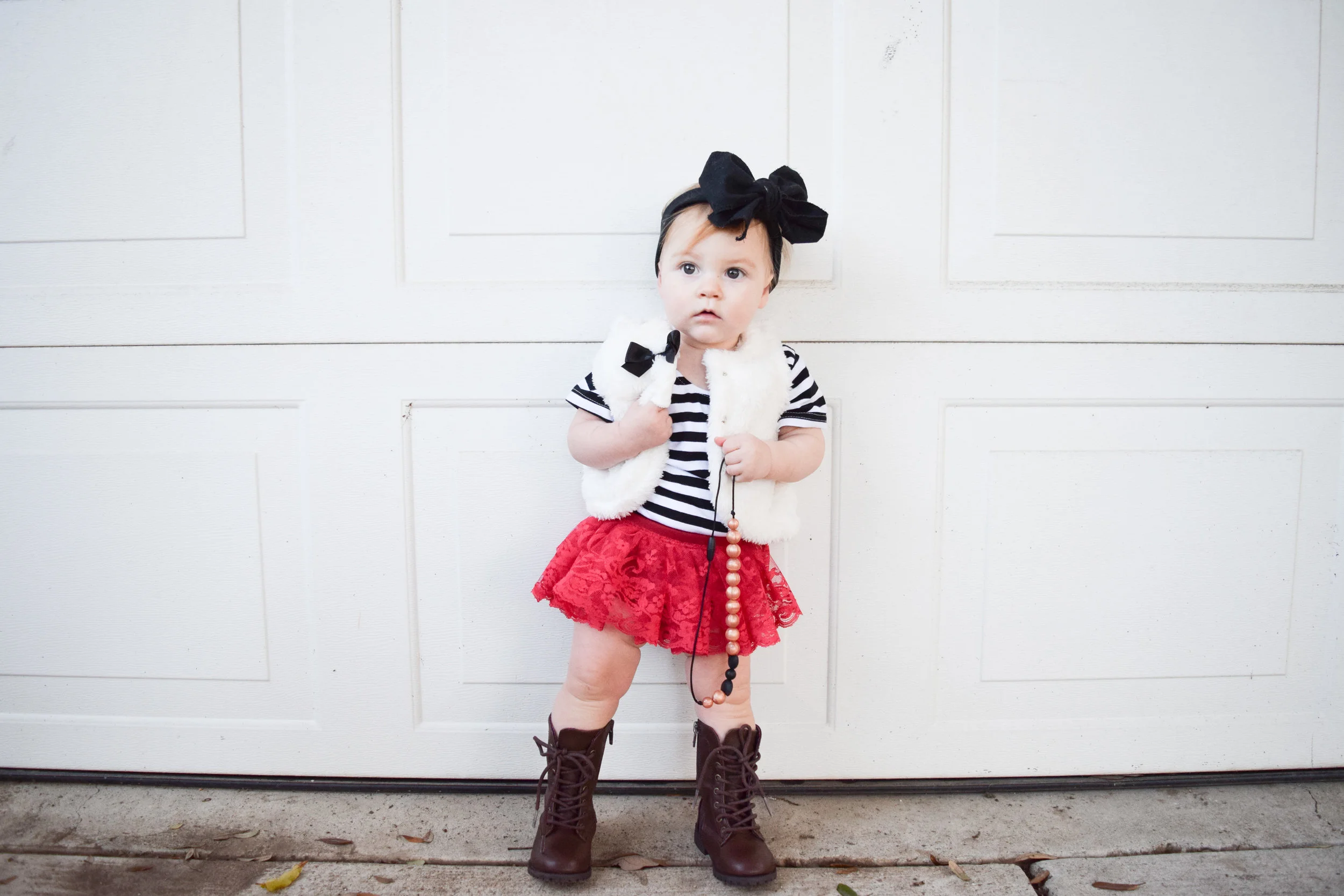 Hip Urban Baby Fashion - Red Lace Valentine's Day Baby Bloomers