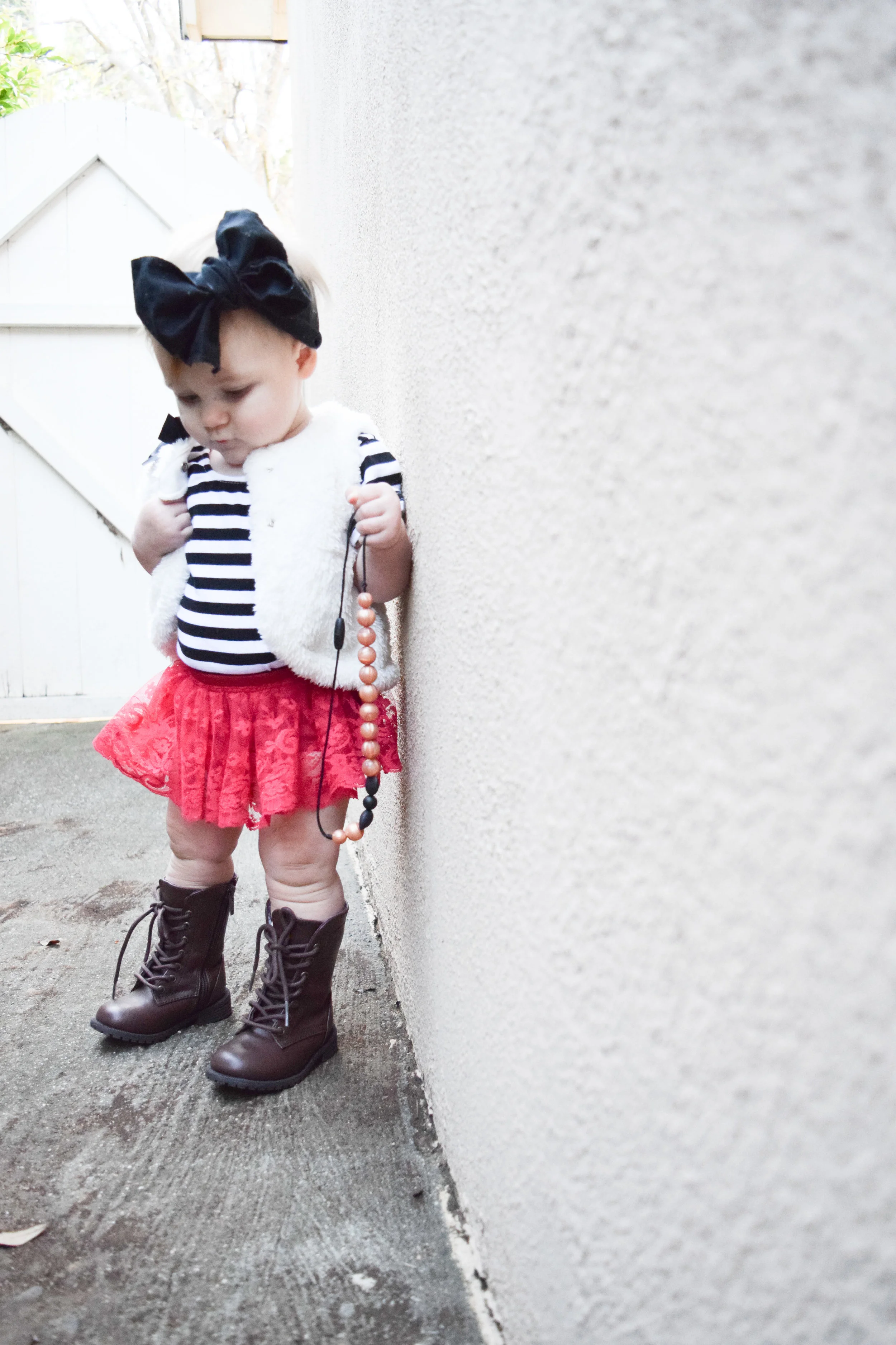 Hip Urban Baby Fashion - Red Lace Valentine's Day Baby Bloomers