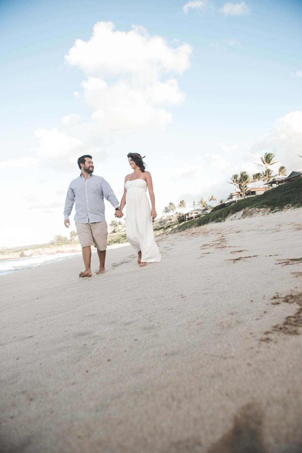 Beach MATERNITY PHOTOS | Oneloa Bay Beach Maternity Photos