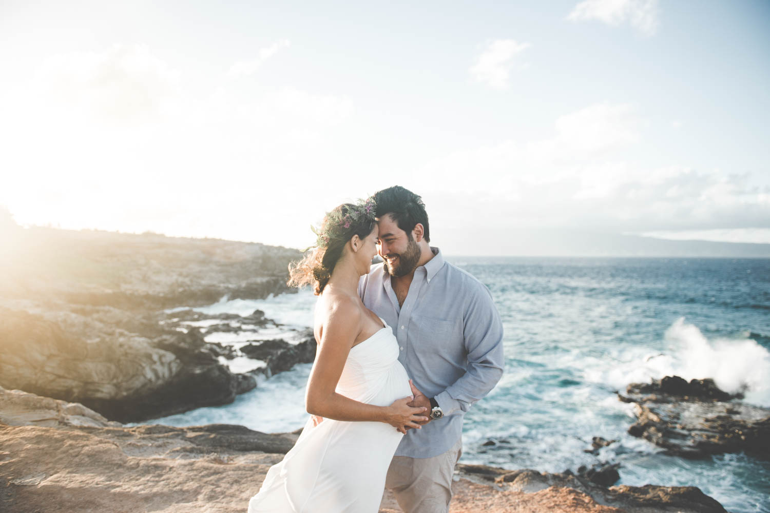 Beach MATERNITY PHOTOS | Oneloa Bay Beach Maternity Photos
