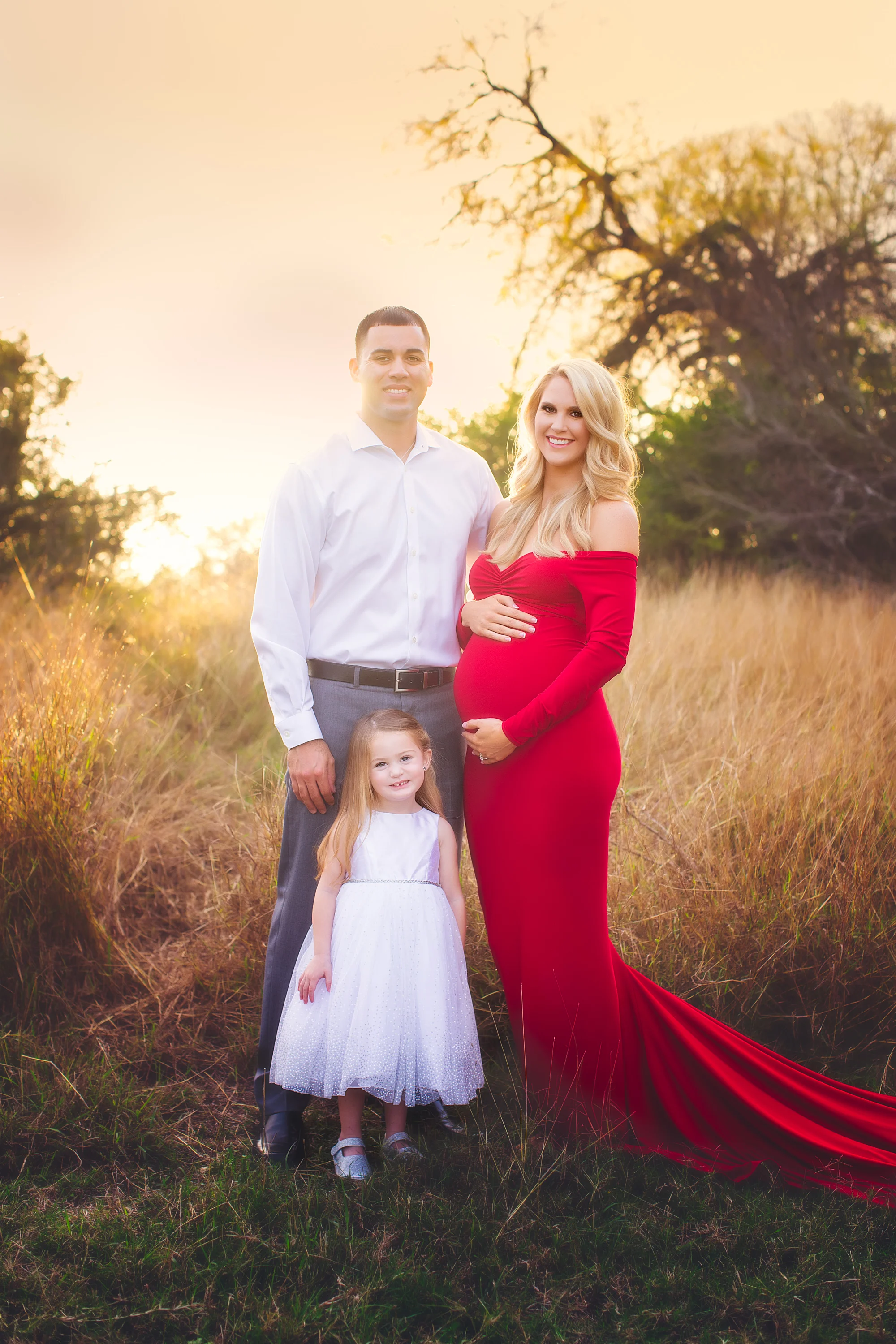 MATERNITY PHOTOS | South Texas Family Maternity Photos - Southern Sisters Photography