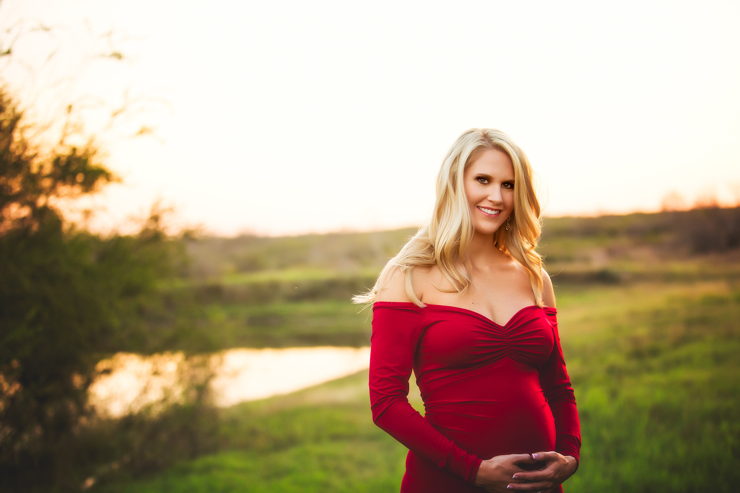 MATERNITY PHOTOS | South Texas Family Maternity Photos - Southern Sisters Photography