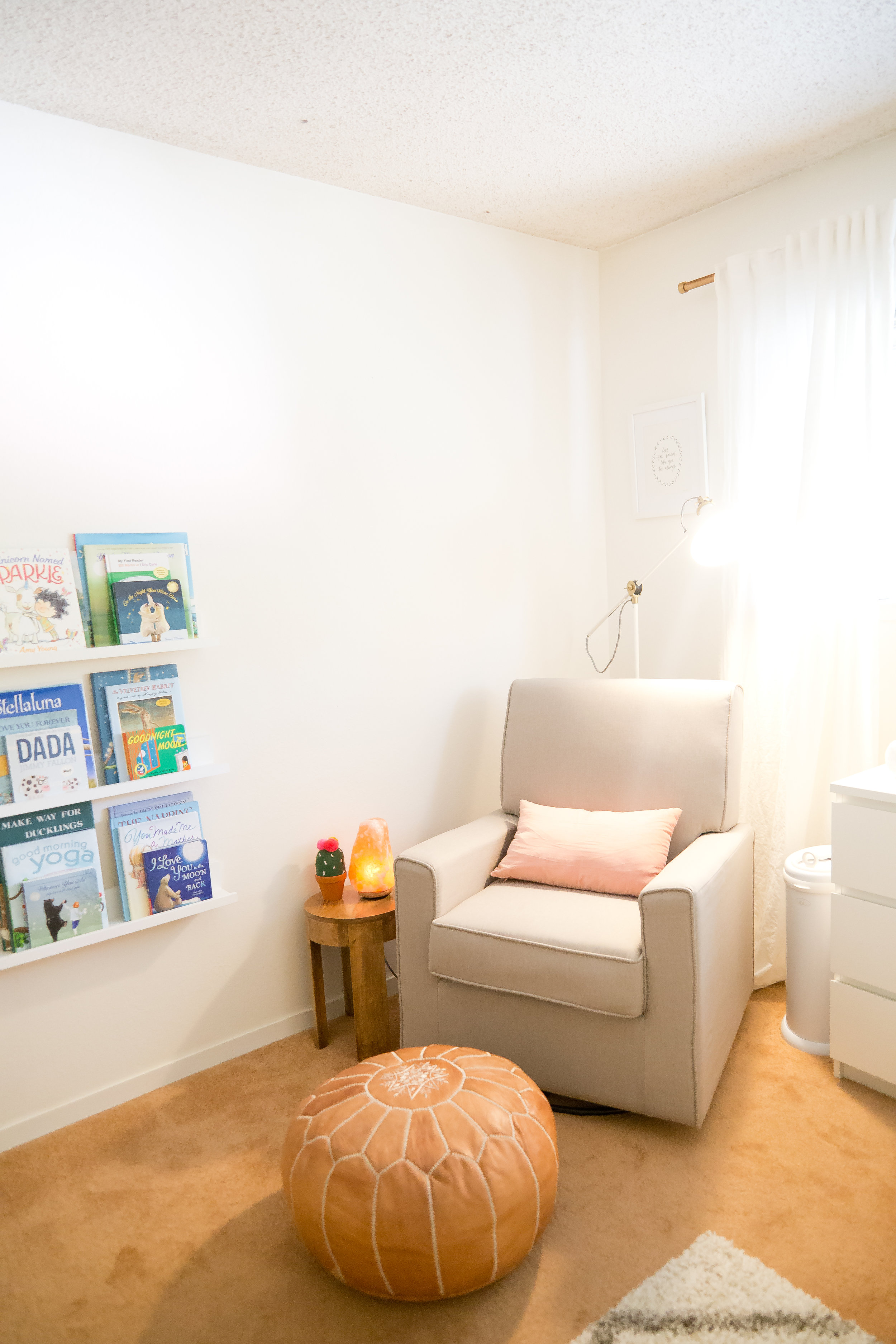 Minimalist Nursery Inspiration + Newborn Baby Girl Photos -- Lauren Alisse Photography