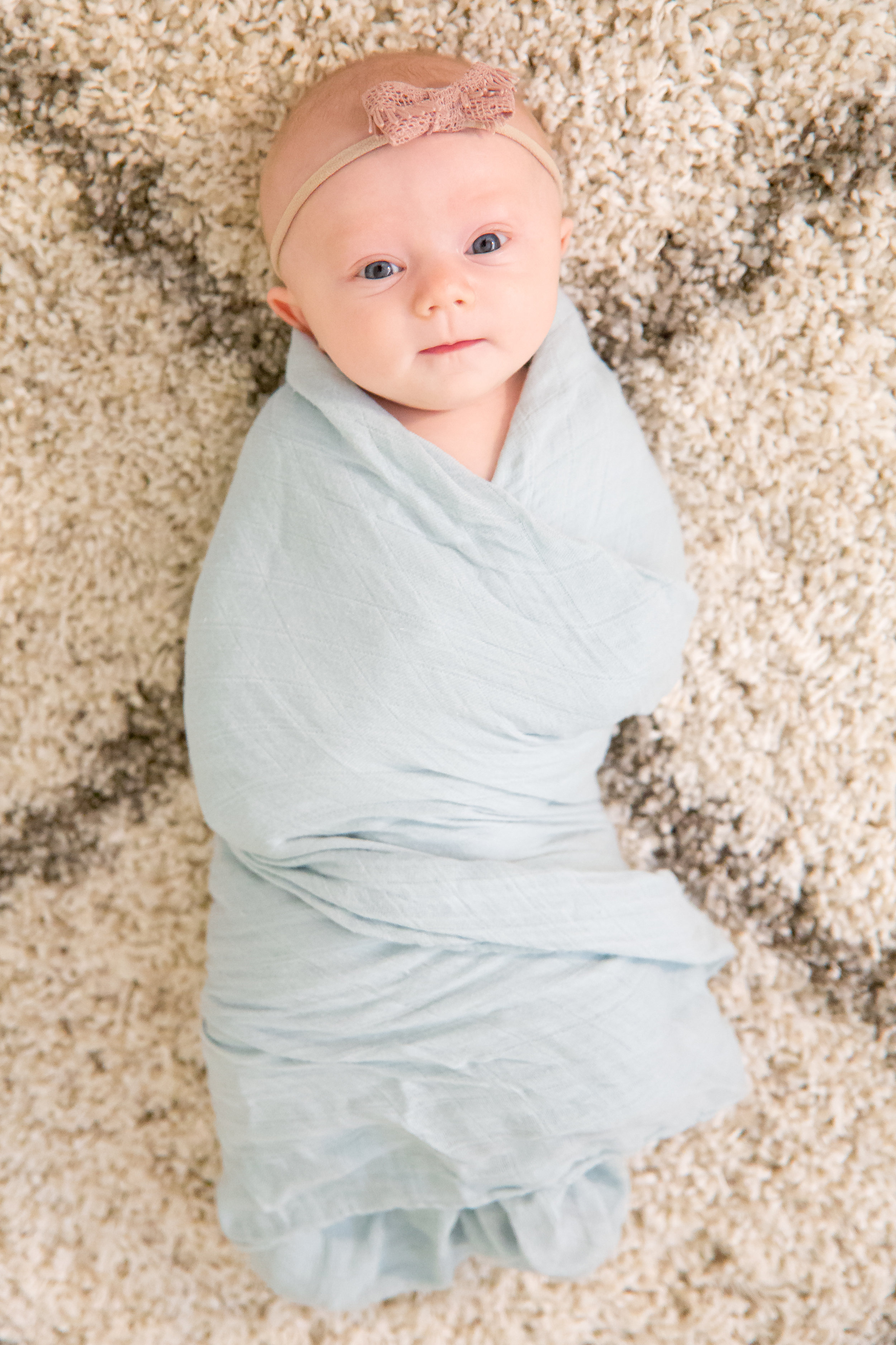 Minimalist Nursery Inspiration + Newborn Baby Girl Photos -- Lauren Alisse Photography