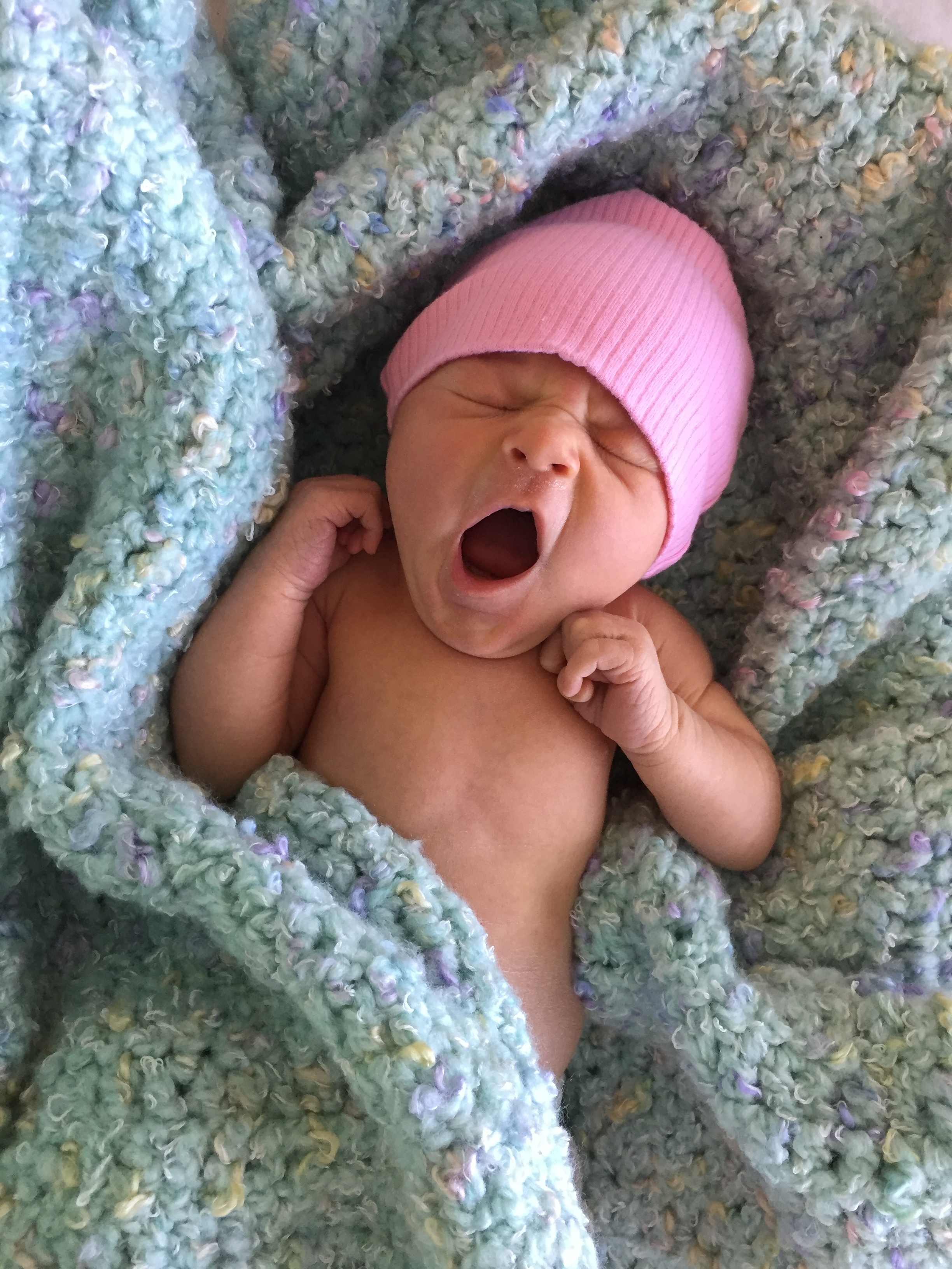 Newborn Baby Girl Photos - The Overwhelmed Mommy