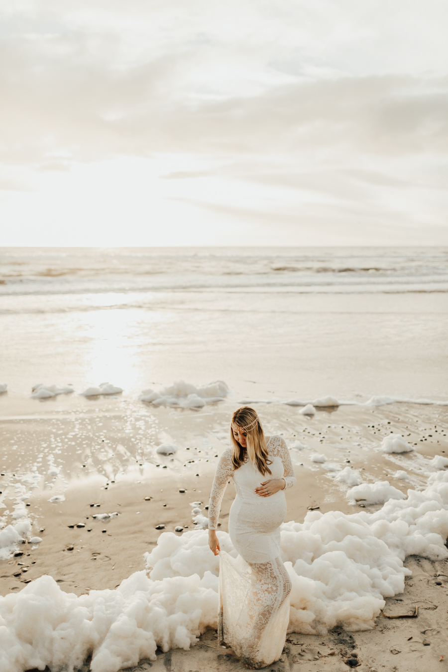Southern California Beach Maternity Photos - Elle Lily Photography