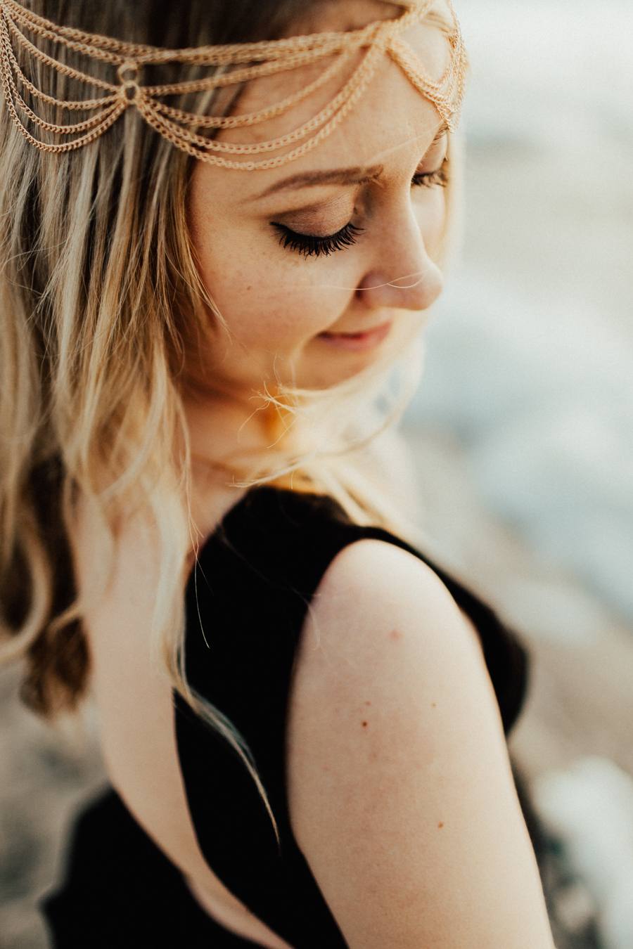 Southern California Beach Maternity Photos - Elle Lily Photography