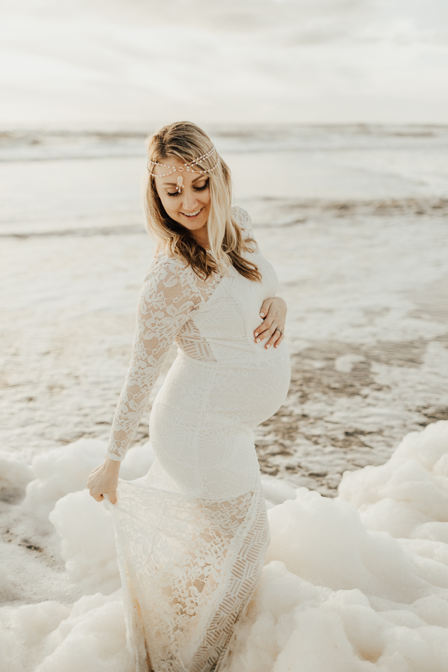 Southern California Beach Maternity Photos - Elle Lily Photography