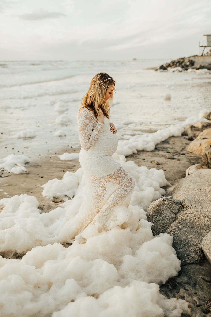 Southern California Beach Maternity Photos - Elle Lily Photography