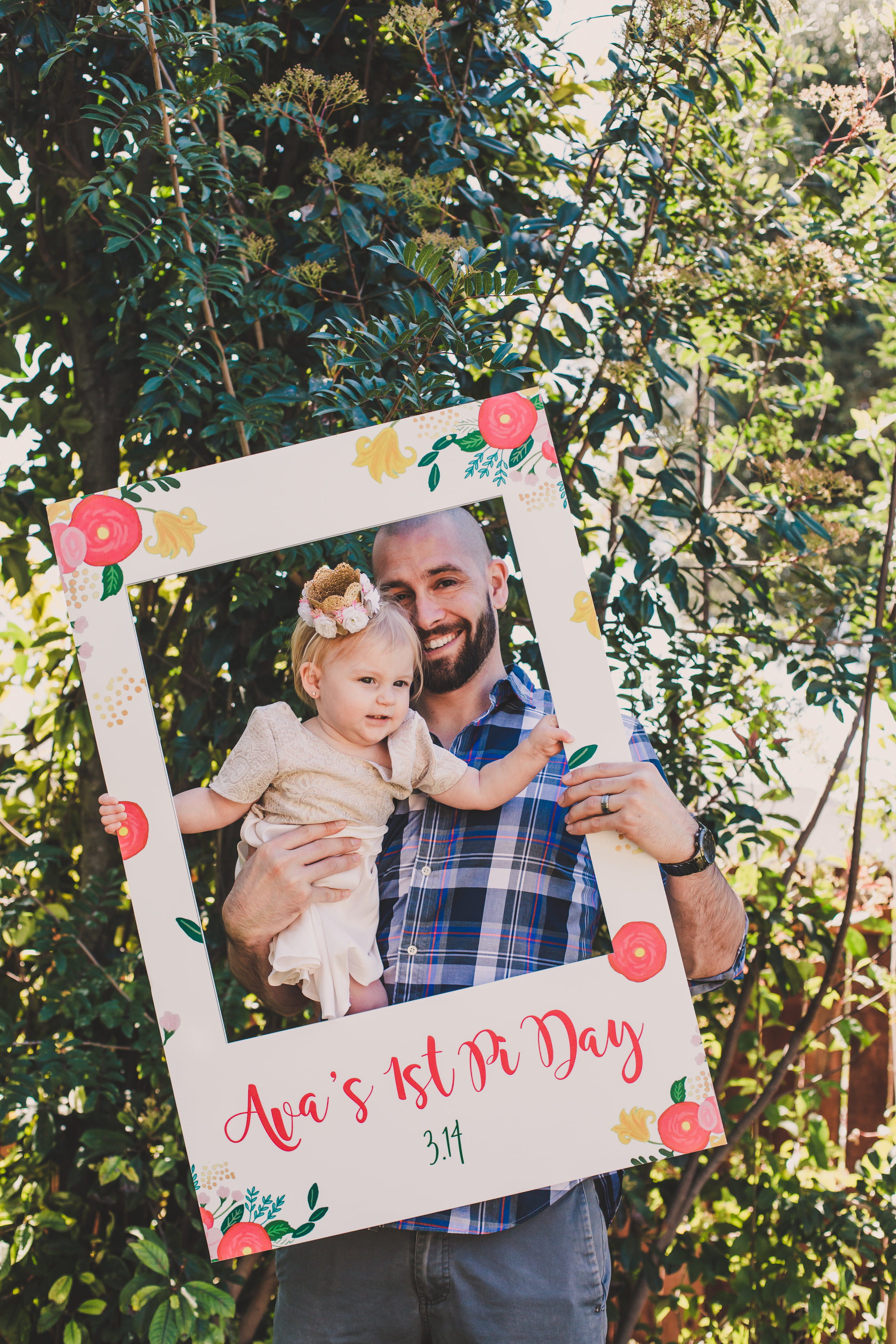 Photo Frames CrowdSigns - Photobooth Props - A Vintage Chic Pi Day Themed 1st Birthday Party