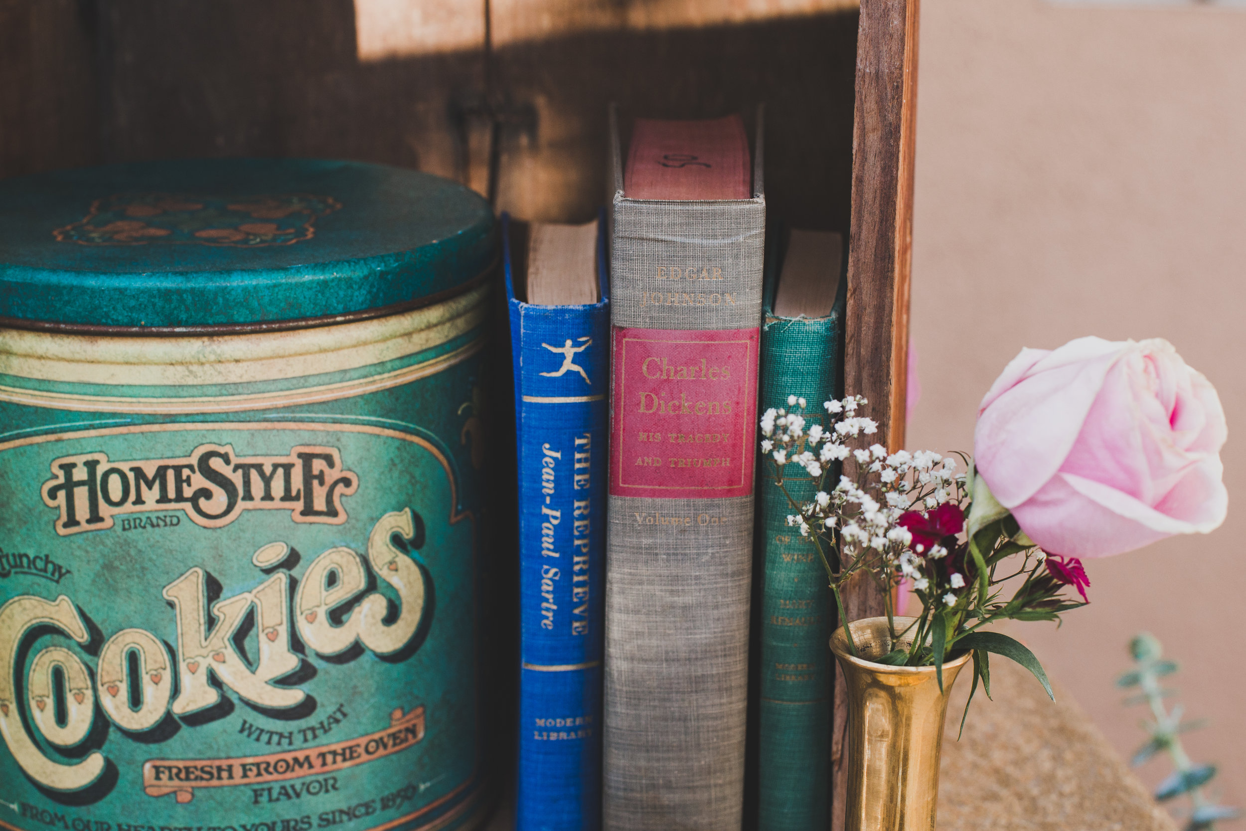 Vintage Decor - First Birthday Party Ideas - A Vintage Chic Pi Day Themed 1st Birthday Party | Ava's First Birthday