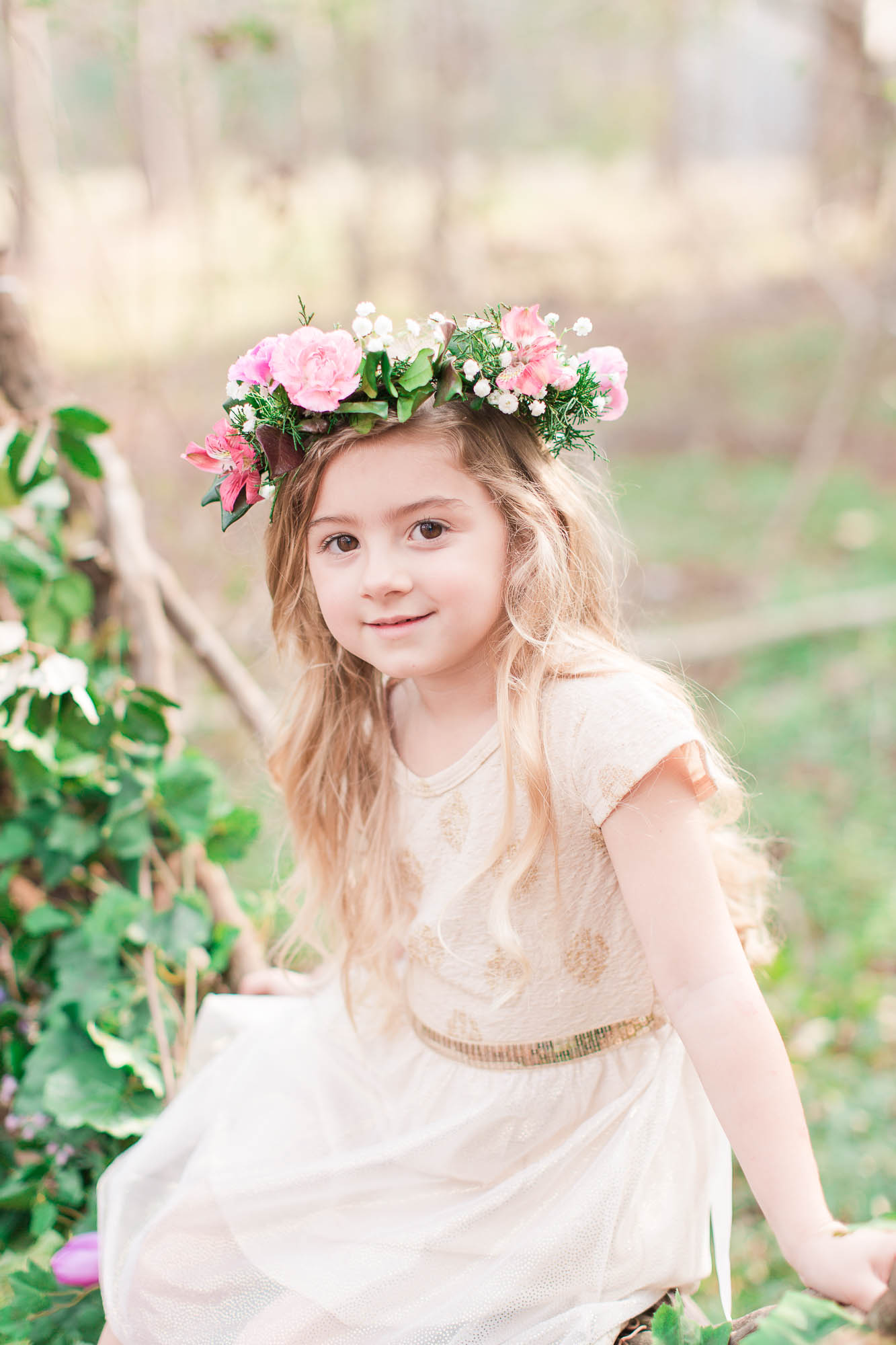 A Hidden Forest Spring Family Session - Rachel Strickland Photography