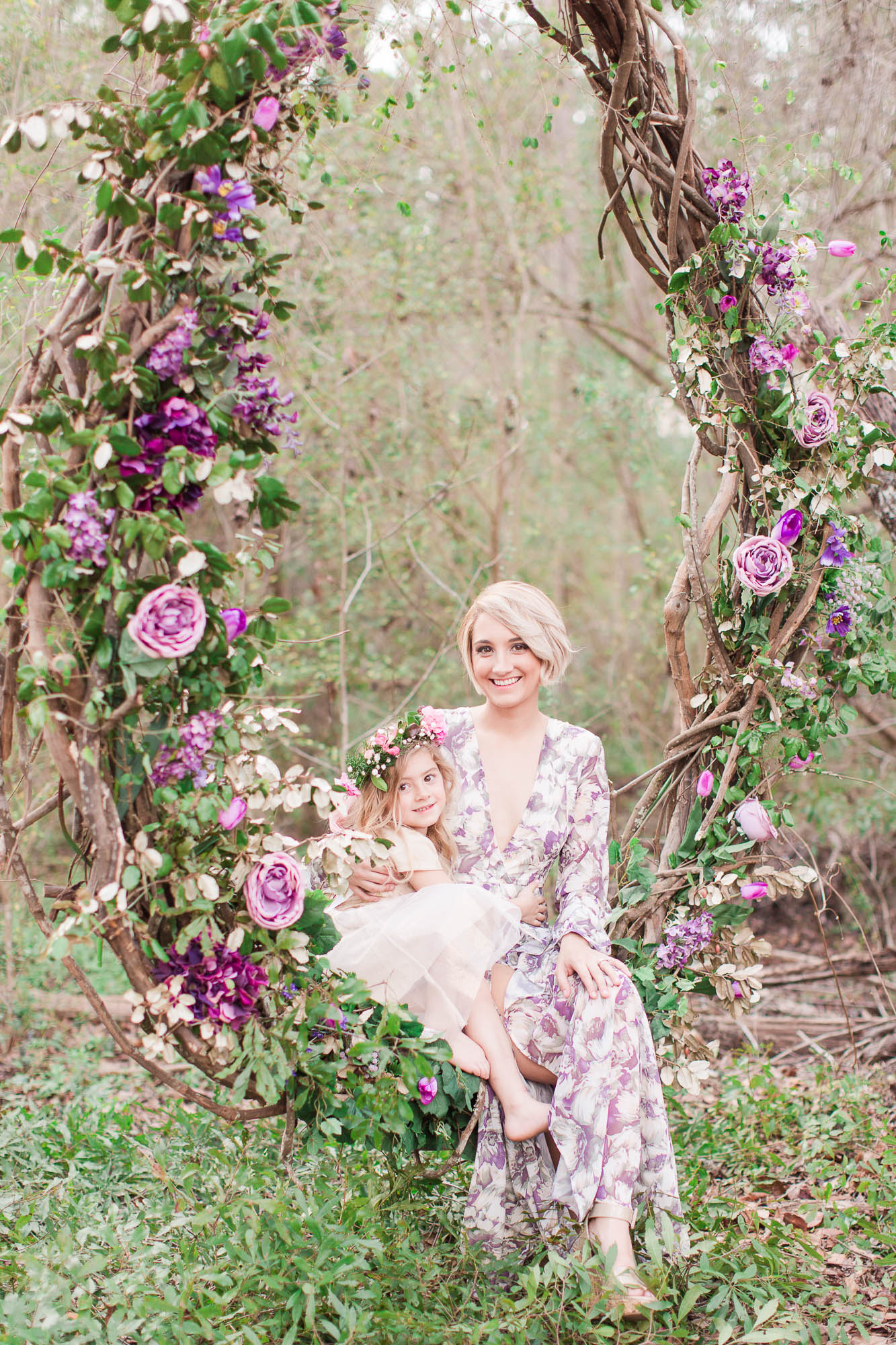 A Hidden Forest Spring Family Session - Rachel Strickland Photography