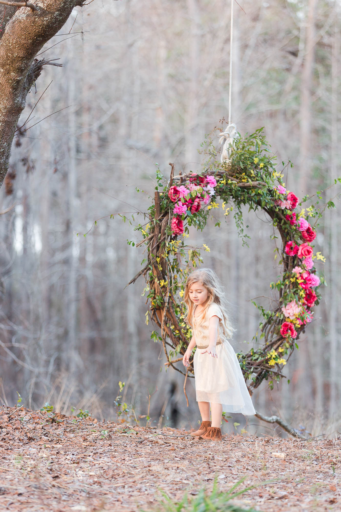 A Hidden Forest Spring Family Session - Rachel Strickland Photography