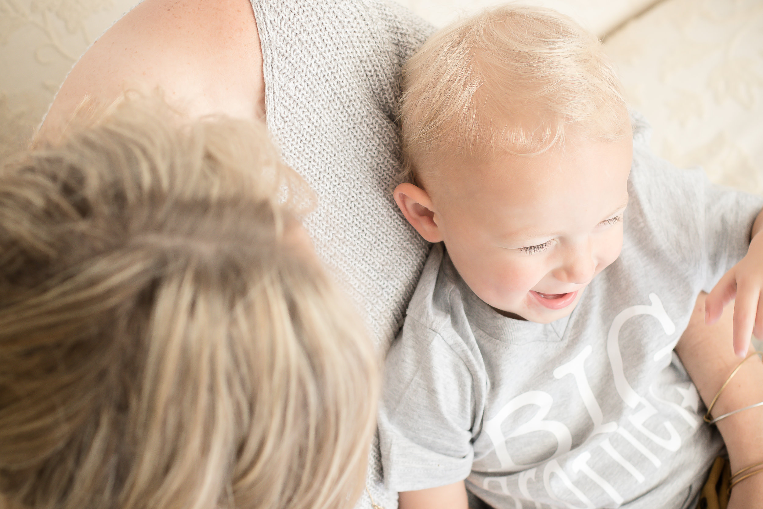 Natural Light Newborn Studio Photos - Karen Stone Photography