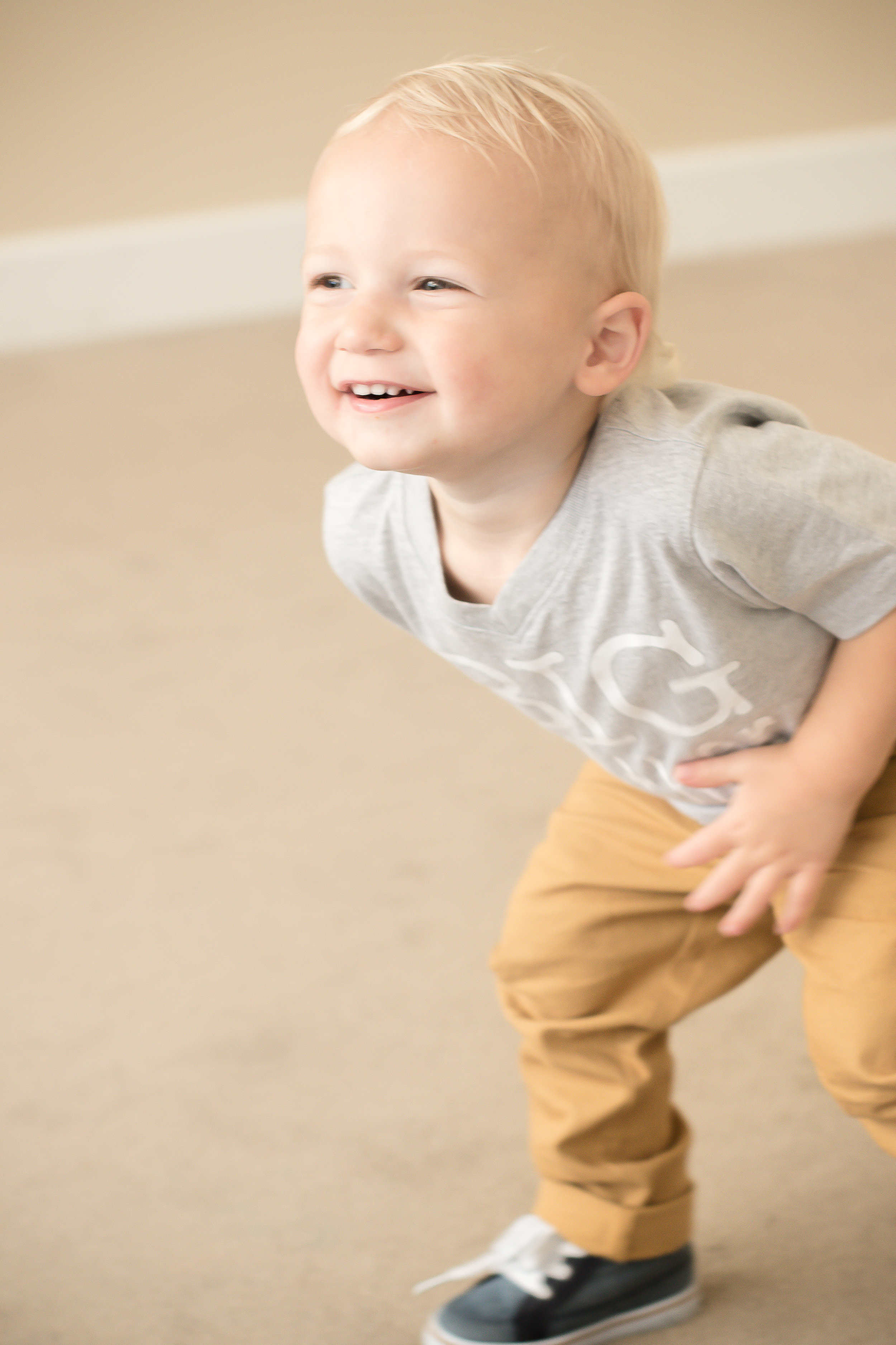 Natural Light Newborn Studio Photos - Karen Stone Photography