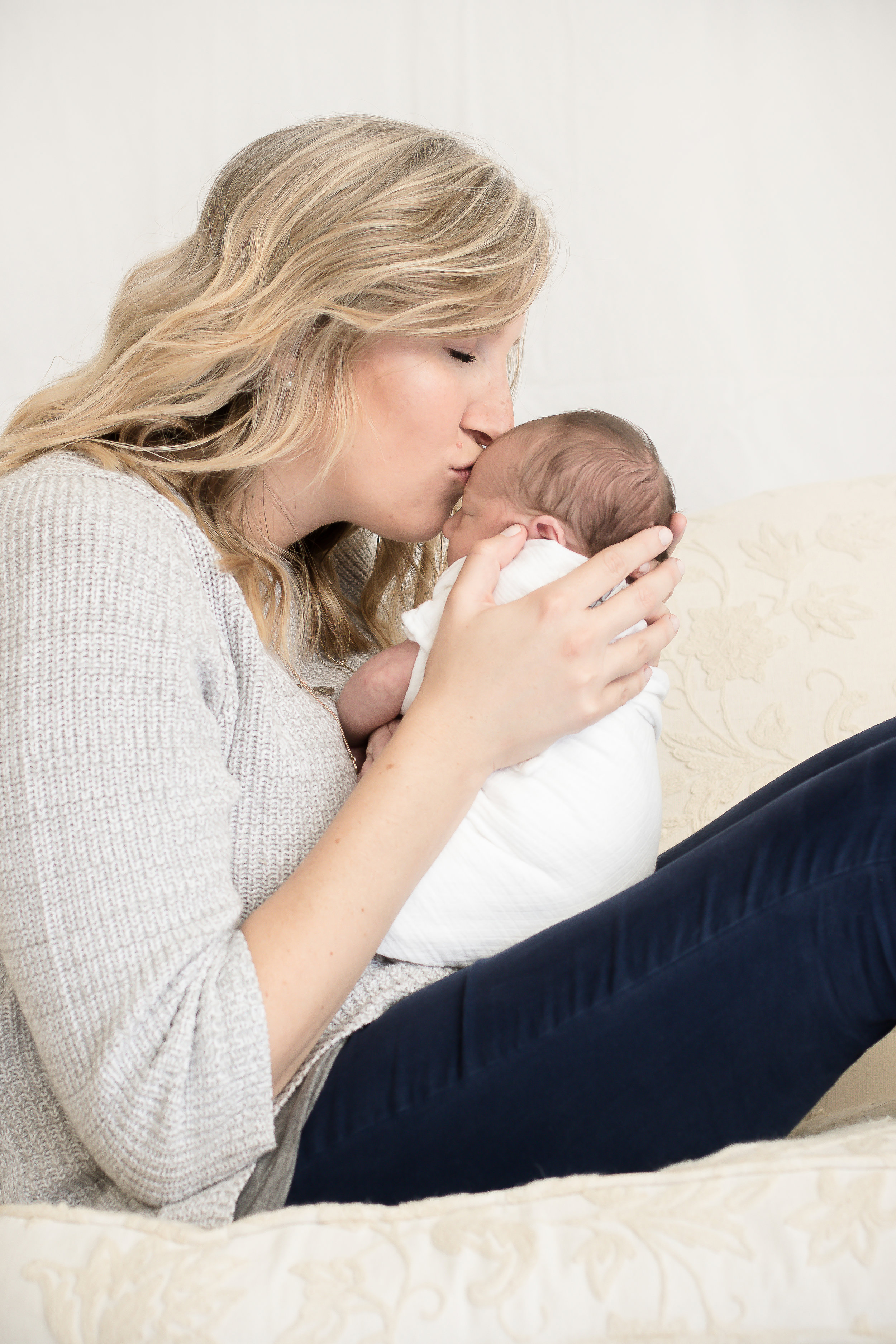 Natural Light Newborn Studio Photos - Karen Stone Photography